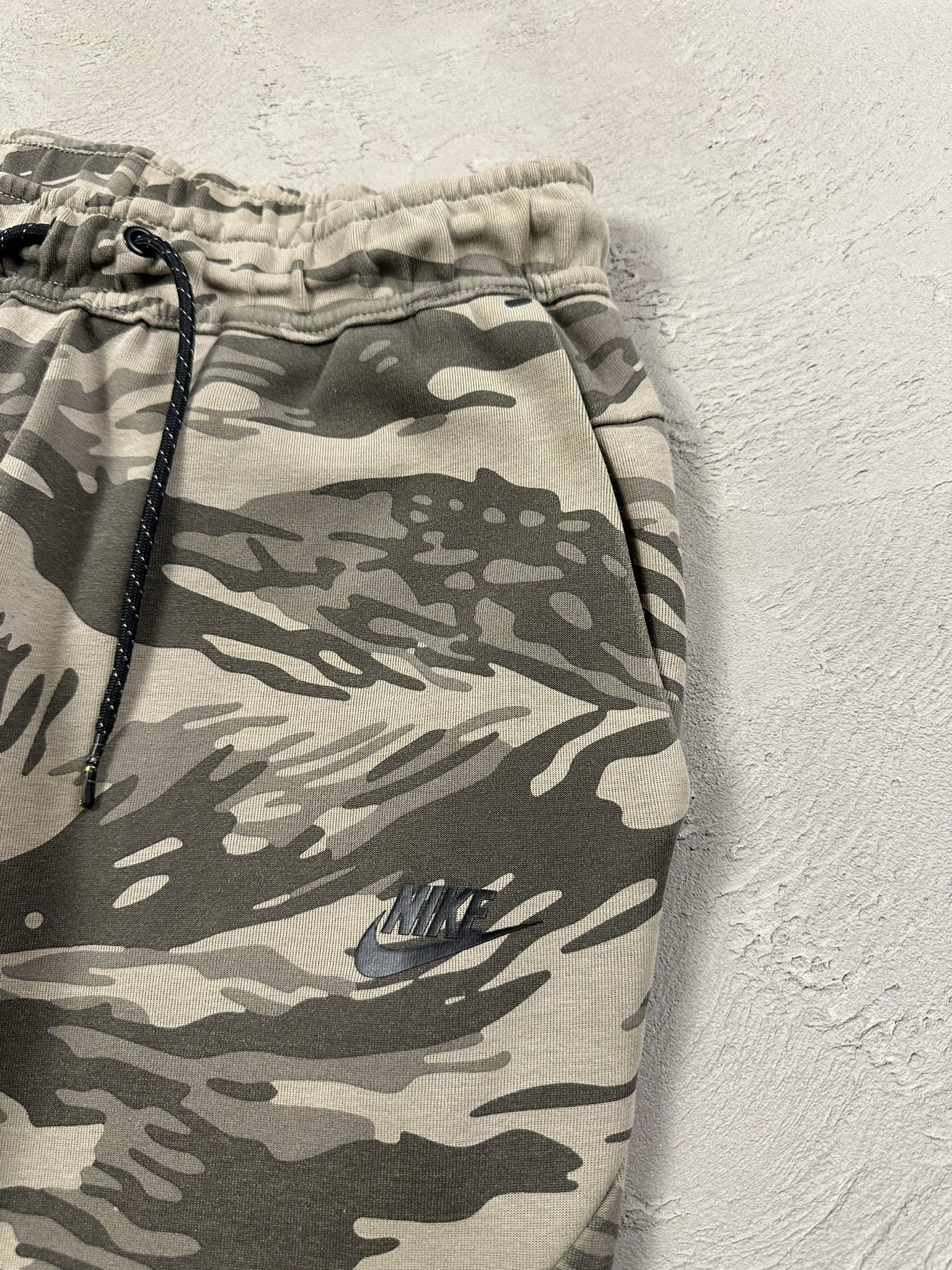 Nike Vintage Y2k Nike Tech Fleece Military Camo Drill Sweatpants Size US 32 / EU 48 - 5 Thumbnail
