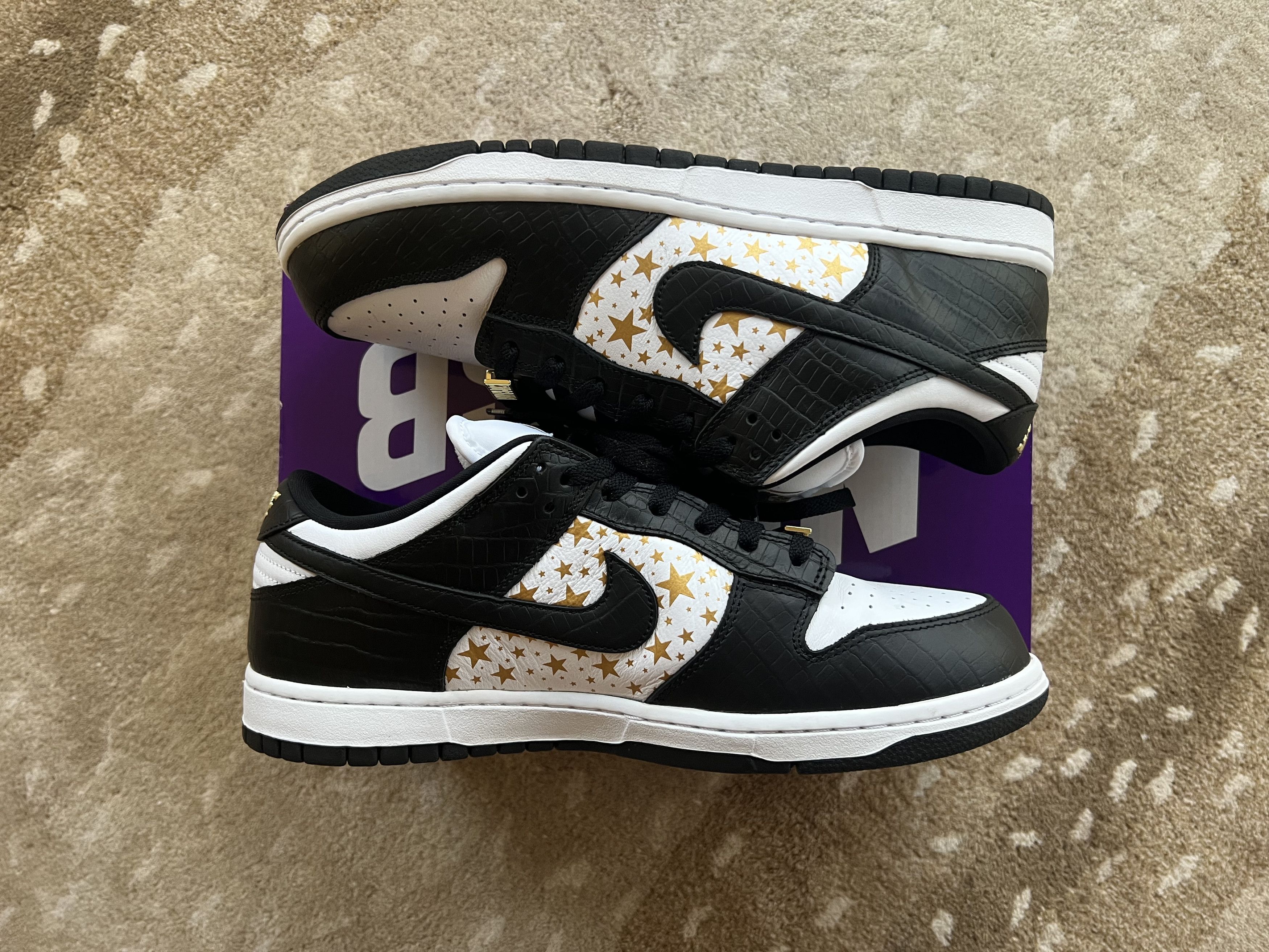 Nike × Supreme Nike SB Dunk Low Supreme Stars Black Size US 11 / EU 44 - 11 Thumbnail