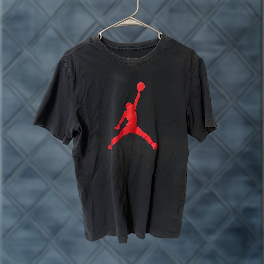 Jordan Brand Jordan T-Shirt Mens Size Medium Graphic Black Air Jordan Logo Crew Neck Short Sleeve Cotton/Polyester Size US M / EU 48-50 / 2 - 1 Thumbnail