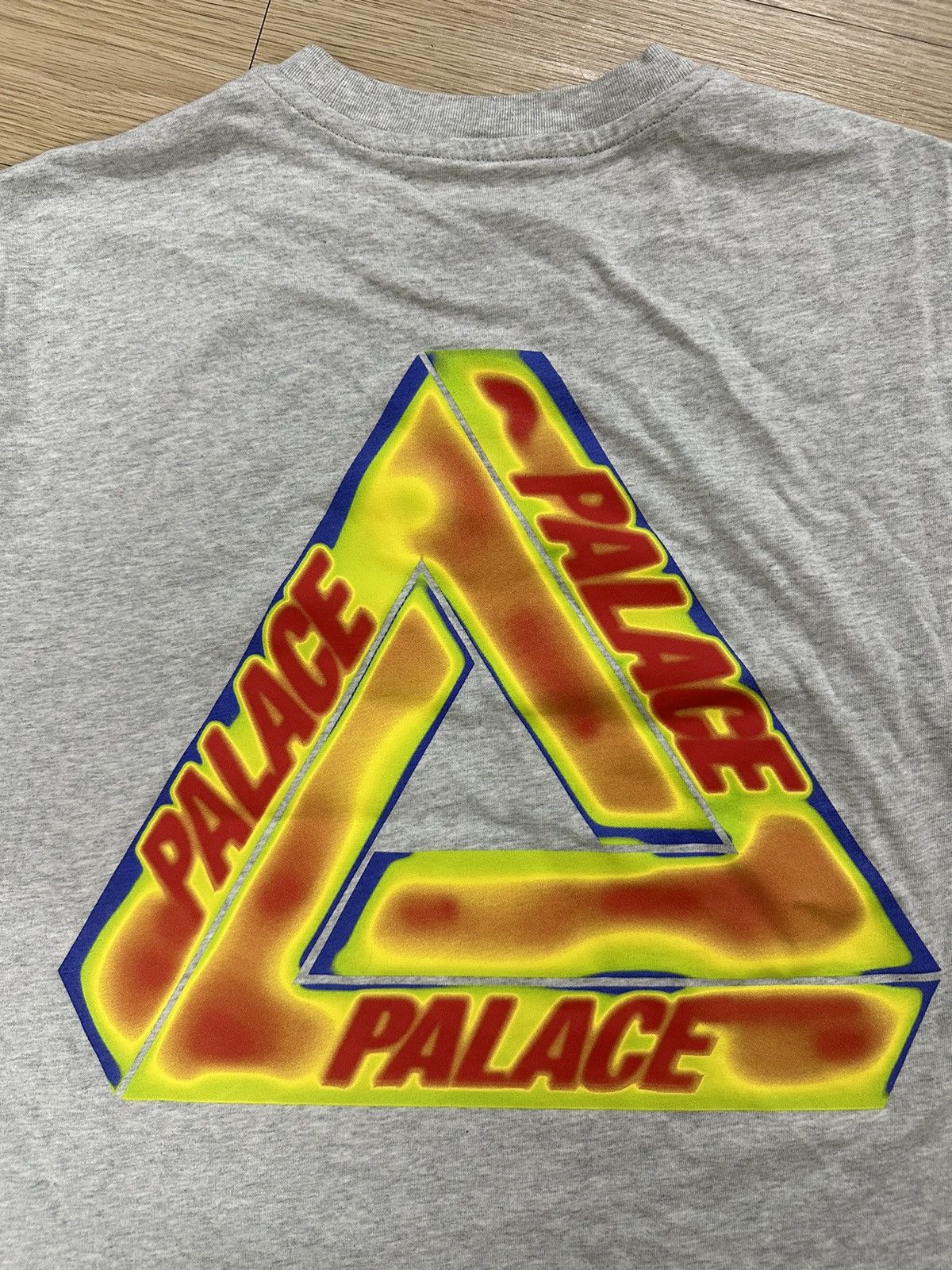 Palace Palace Heat Sensi Tee Size US M / EU 48-50 / 2 - 7 Thumbnail