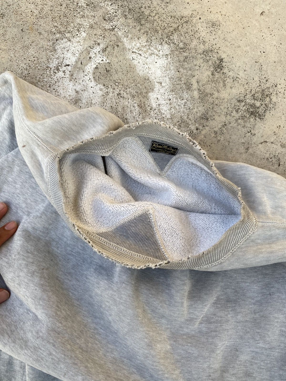 The Real McCoy's × Vintage Distressed Vintage Real McCoy’s Air Bell Craft Crewneck Size US L / EU 52-54 / 3 - 7 Thumbnail