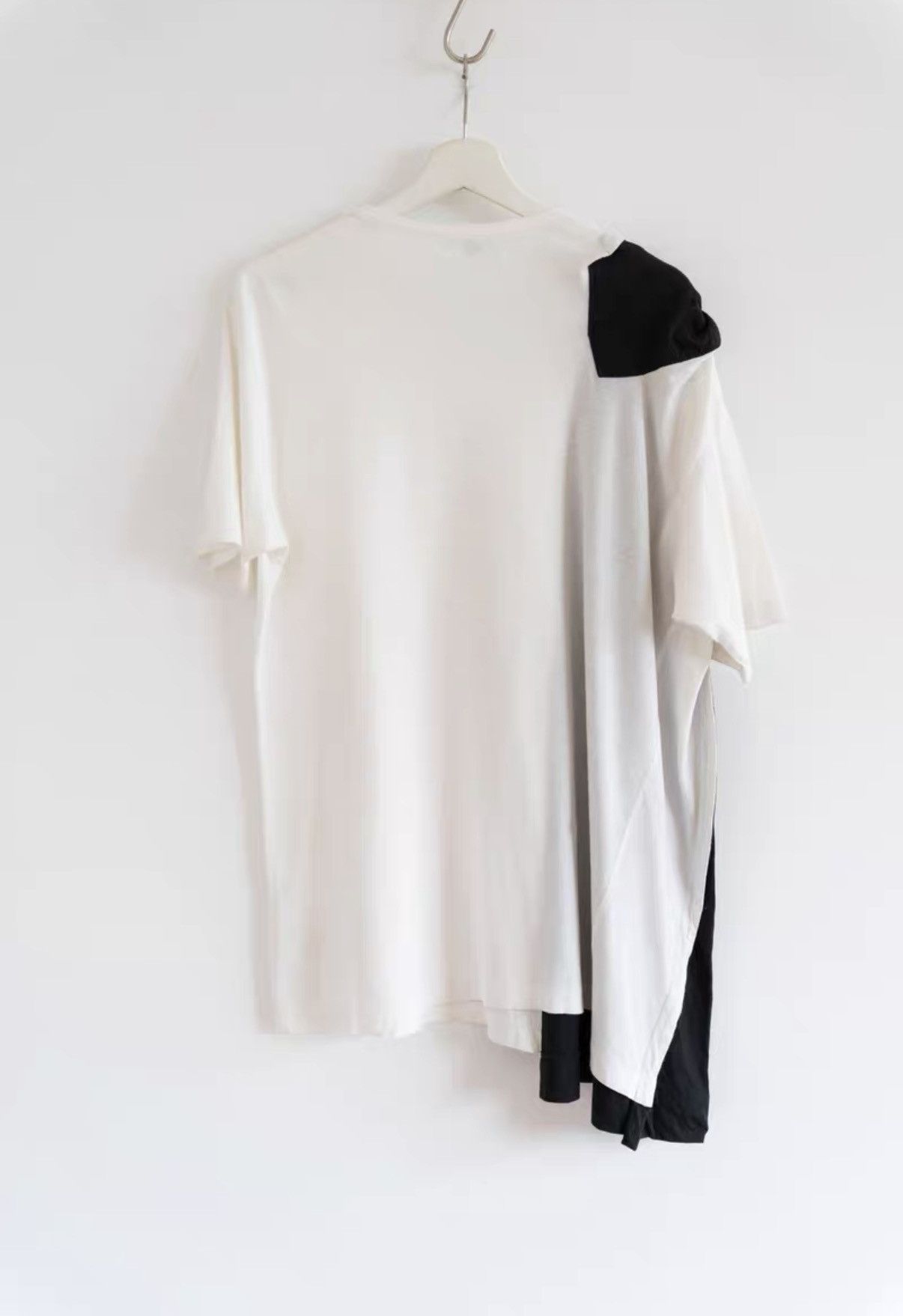 Yohji Yamamoto Yohji Yamamoto Black & White Panel Short Sleeve T-shirt K4 Size US L / EU 52-54 / 3 - 2 Thumbnail
