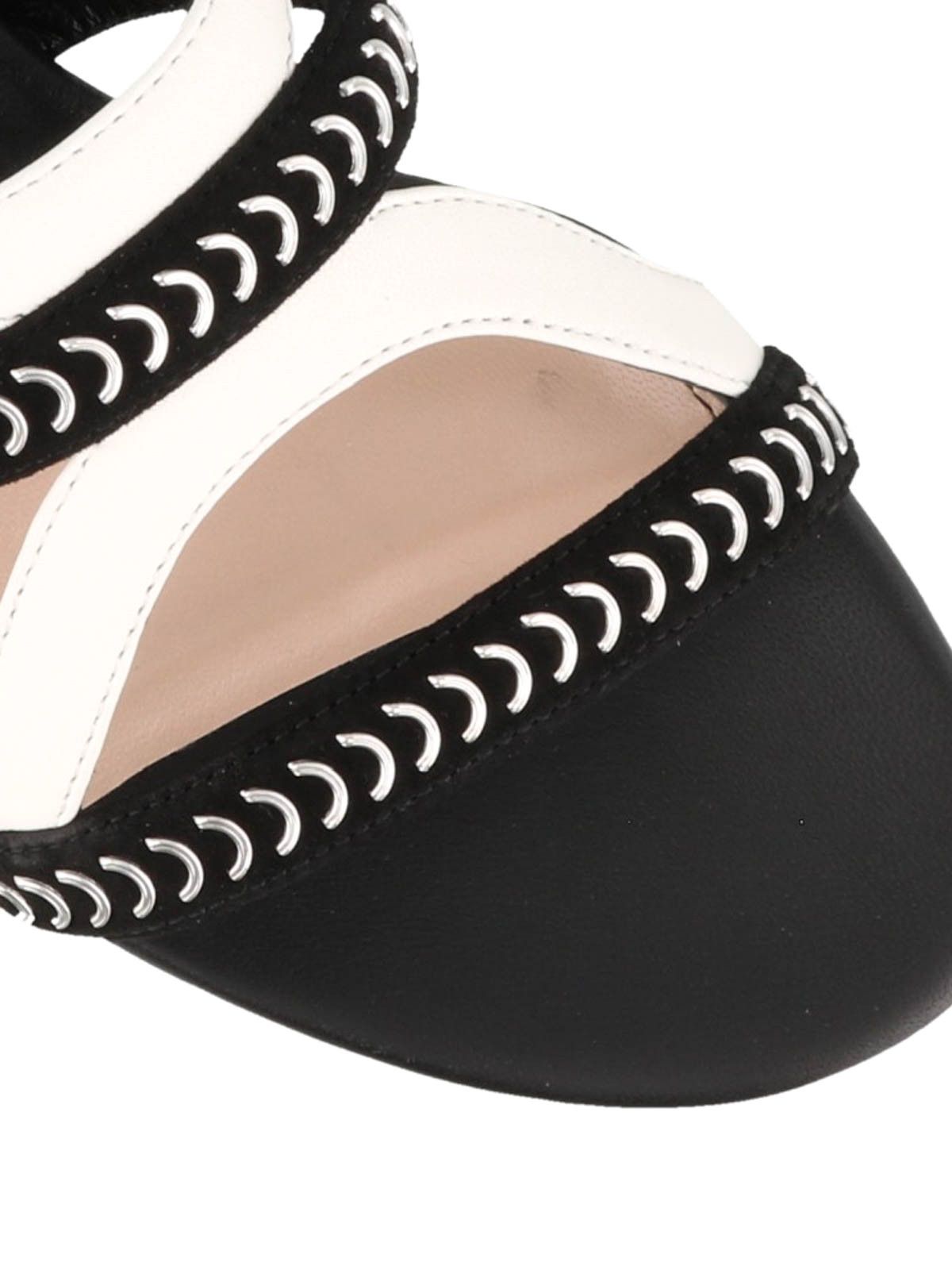 Alexander McQueen o1y0225 Sandals in White & Black Size US 5 / IT 35 - 3 Thumbnail