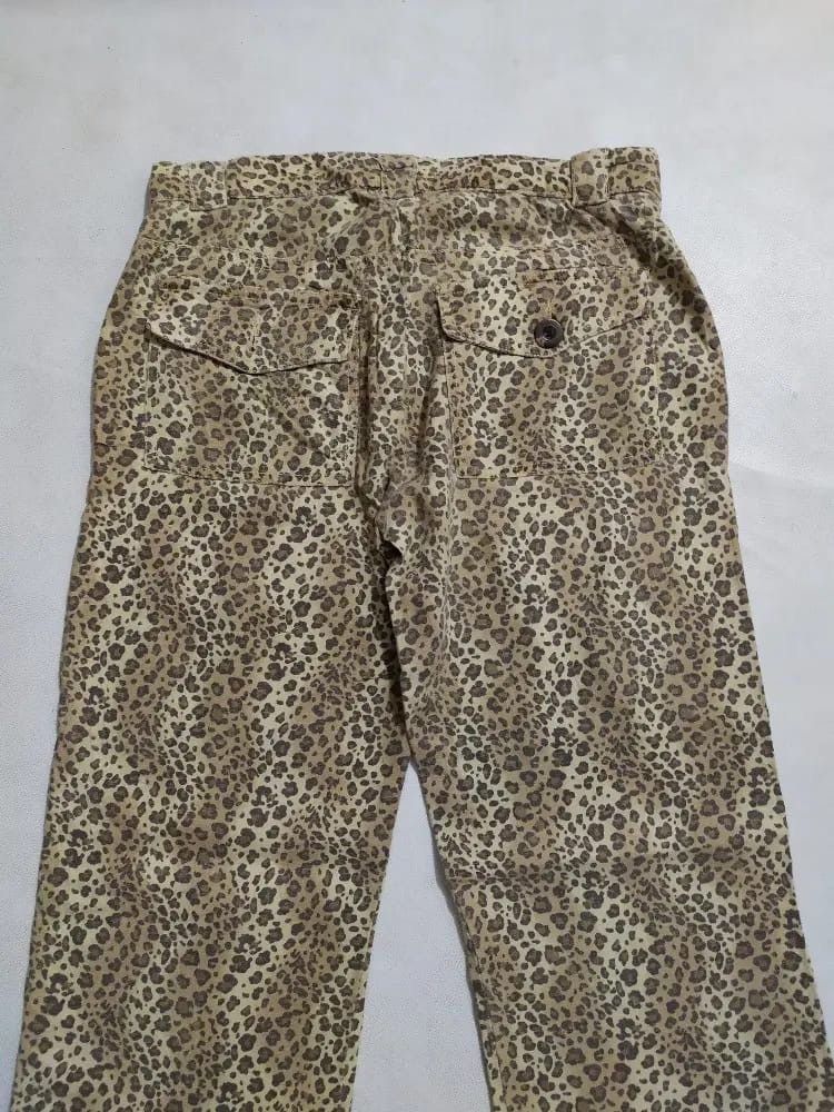 Other Michele Bohbot Leopard Cargo multi pocket Pants Size 29" - 6 Thumbnail
