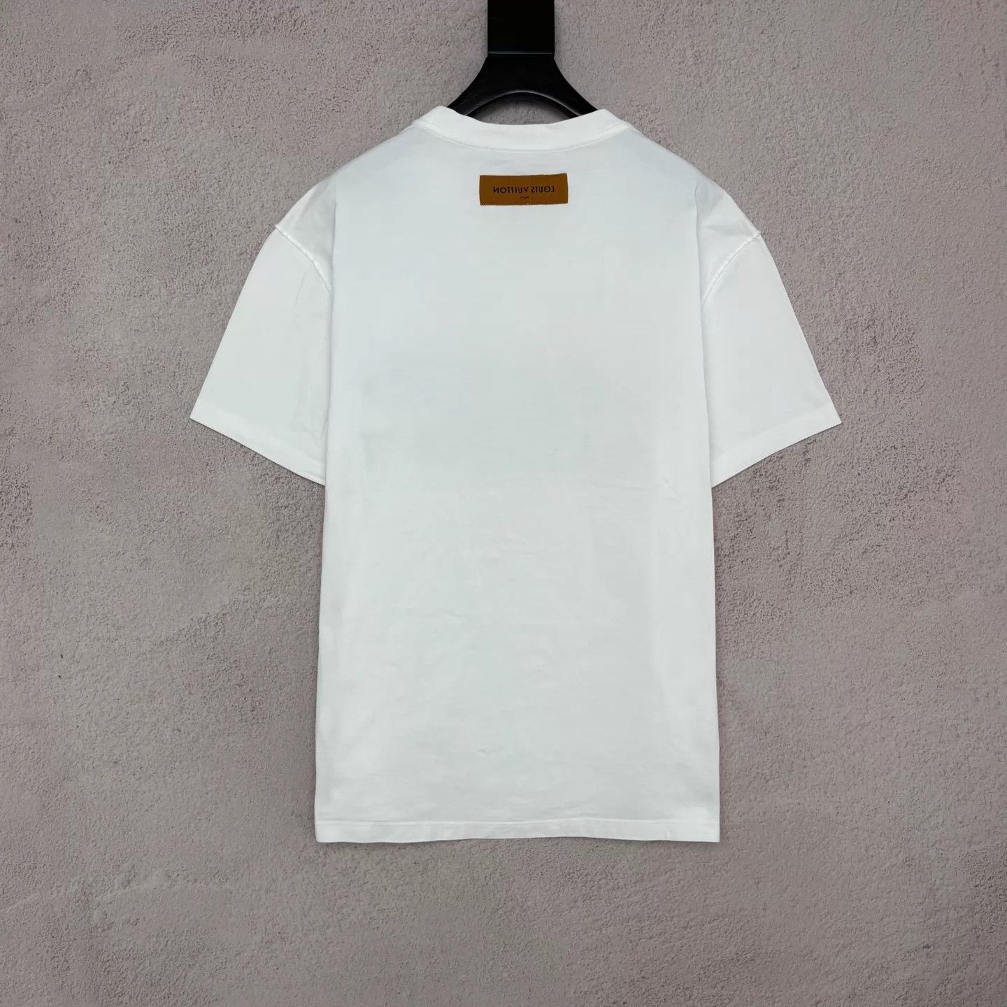 Louis Vuitton Louis Vuitton White 1854 Embroidered SS Tee L Size US L / EU 52-54 / 3 - 2 Thumbnail