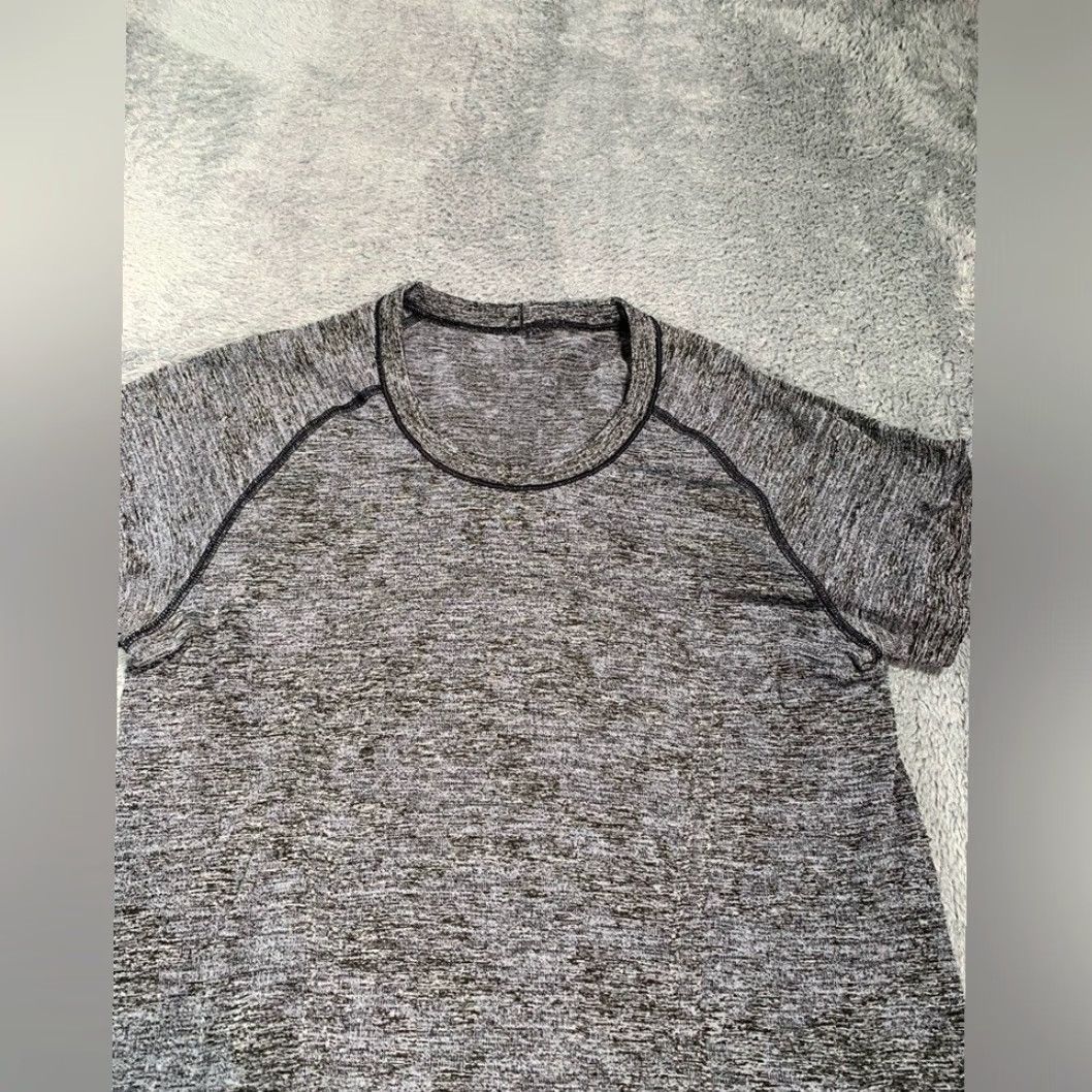 Lululemon **Lululemon Athletica Women's Casual Gray 10** User: **Lululemon Athletica Women's Gray Casual Size 10** Size L / US 10 / IT 46 - 3 Thumbnail