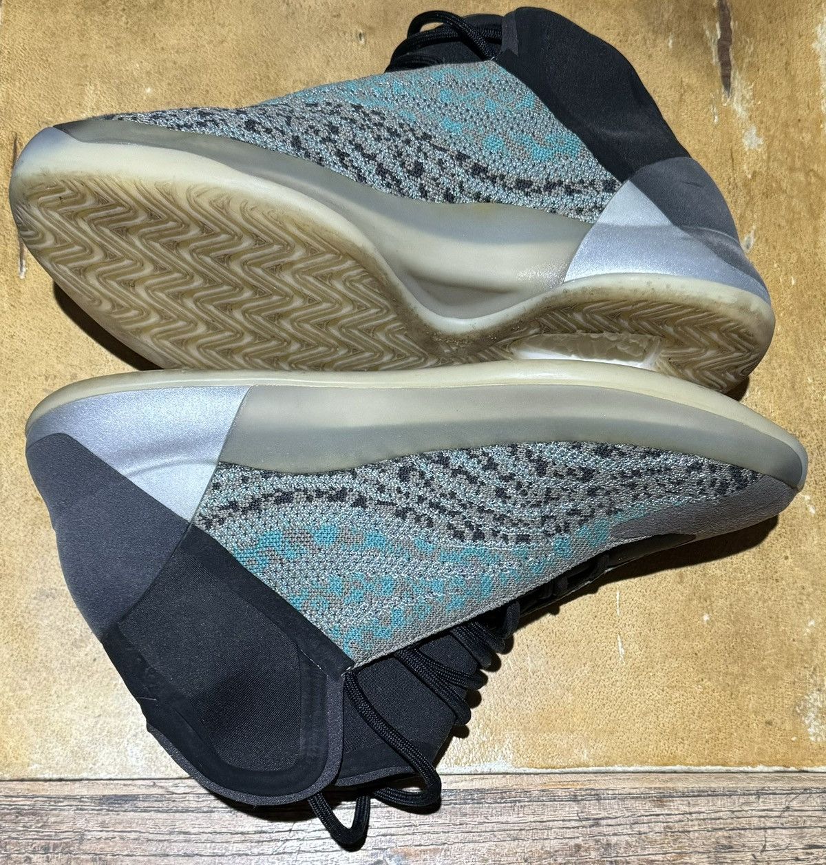 Adidas Adidas Yeezy Quantum Ophani Teal Blue Size US 9 / EU 42 - 2 Thumbnail