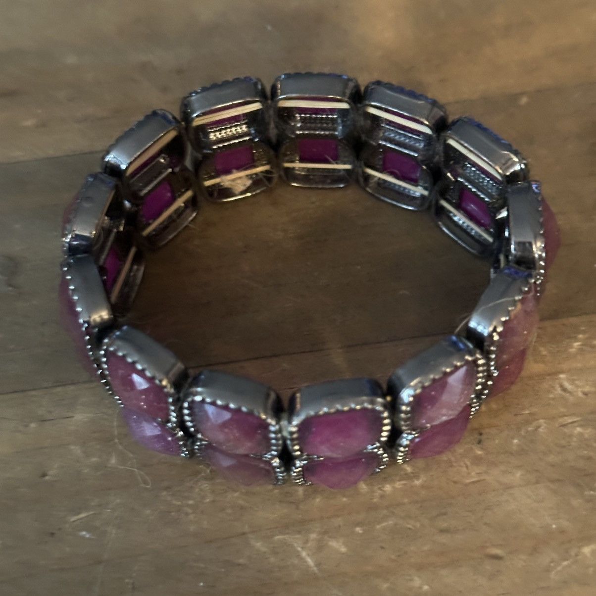Other Shimmery purple stone stretch bracelet Size ONE SIZE - 6 Thumbnail
