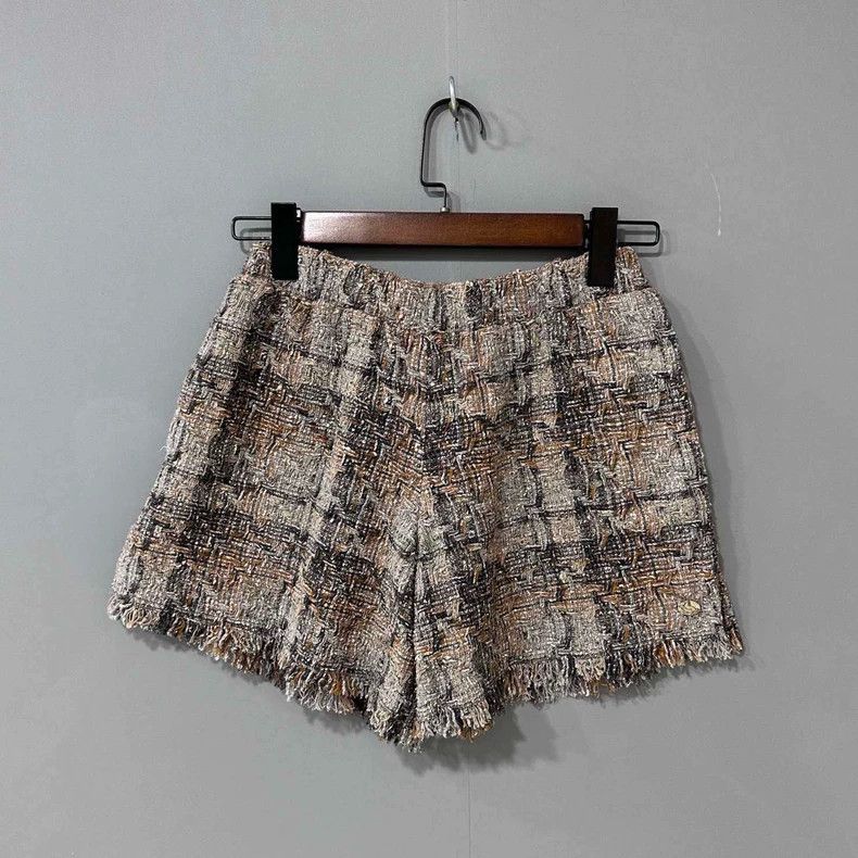 Chanel Chanel Tweed braided shorts 2504-Nextarrow Size 24" / US 00 / IT 34 - 1 Thumbnail