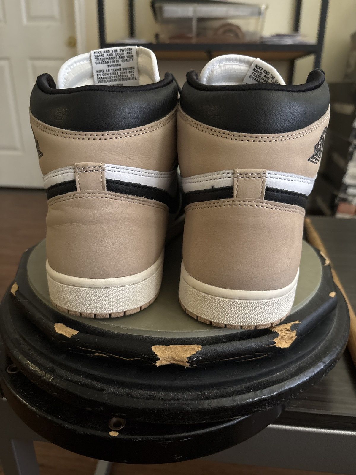 Jordan Brand Jordan Latte 1s Size US 10 / EU 43 - 10 Thumbnail