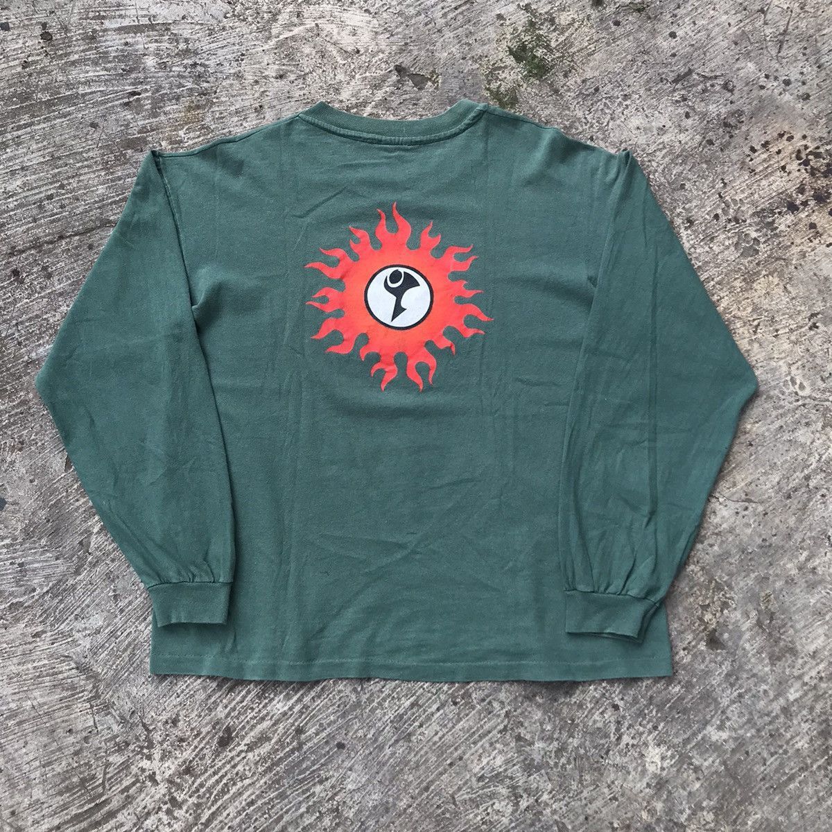 Santa Cruz Skateboards Vintage Santa Cruz Snowboards Skateboards Long Sleeve Tee Size US L / EU 52-54 / 3 - 13 Thumbnail