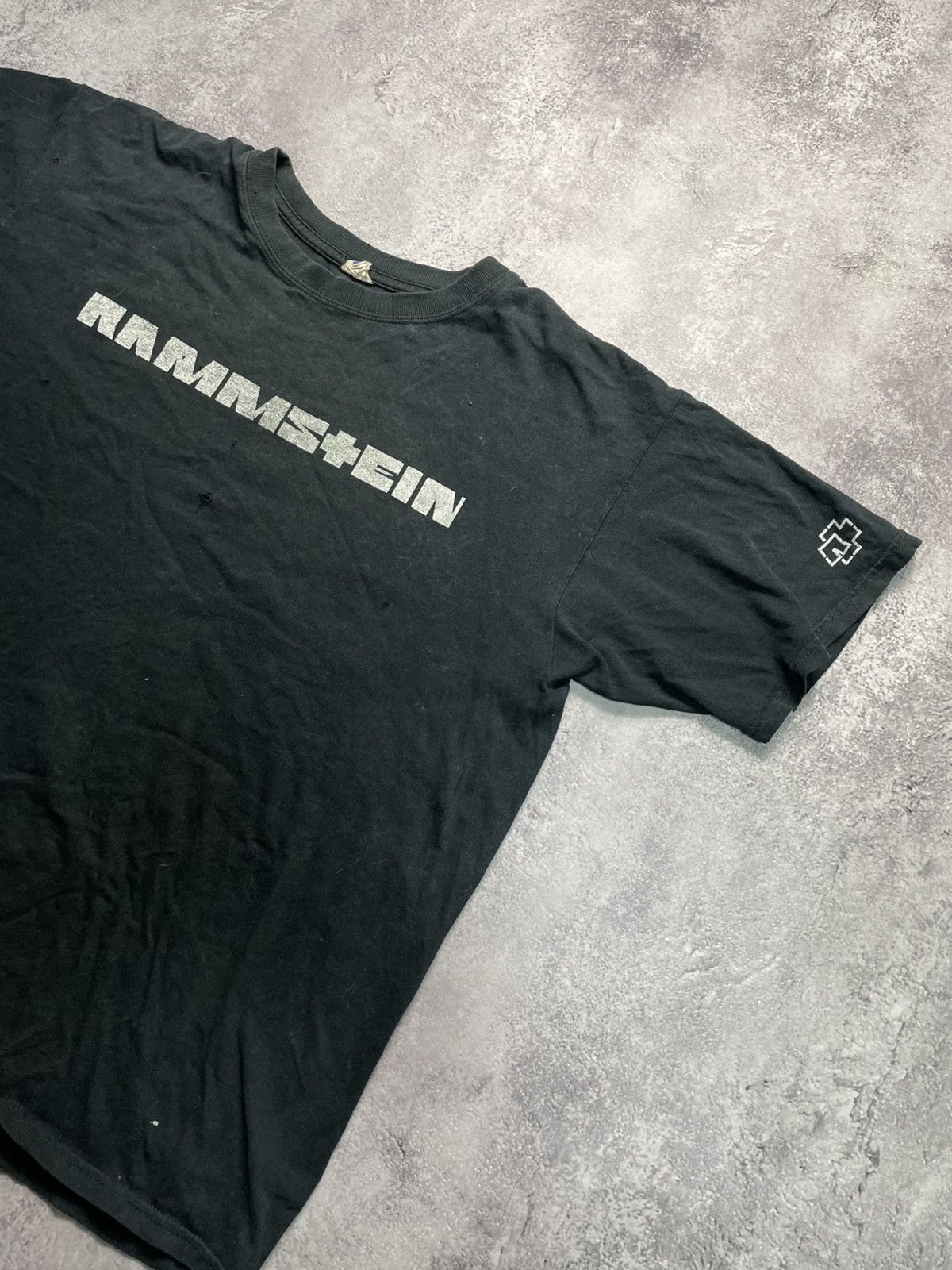 Band Tees Vtg Rammstein Distressed Band Tee Size US L / EU 52-54 / 3 - 4 Thumbnail