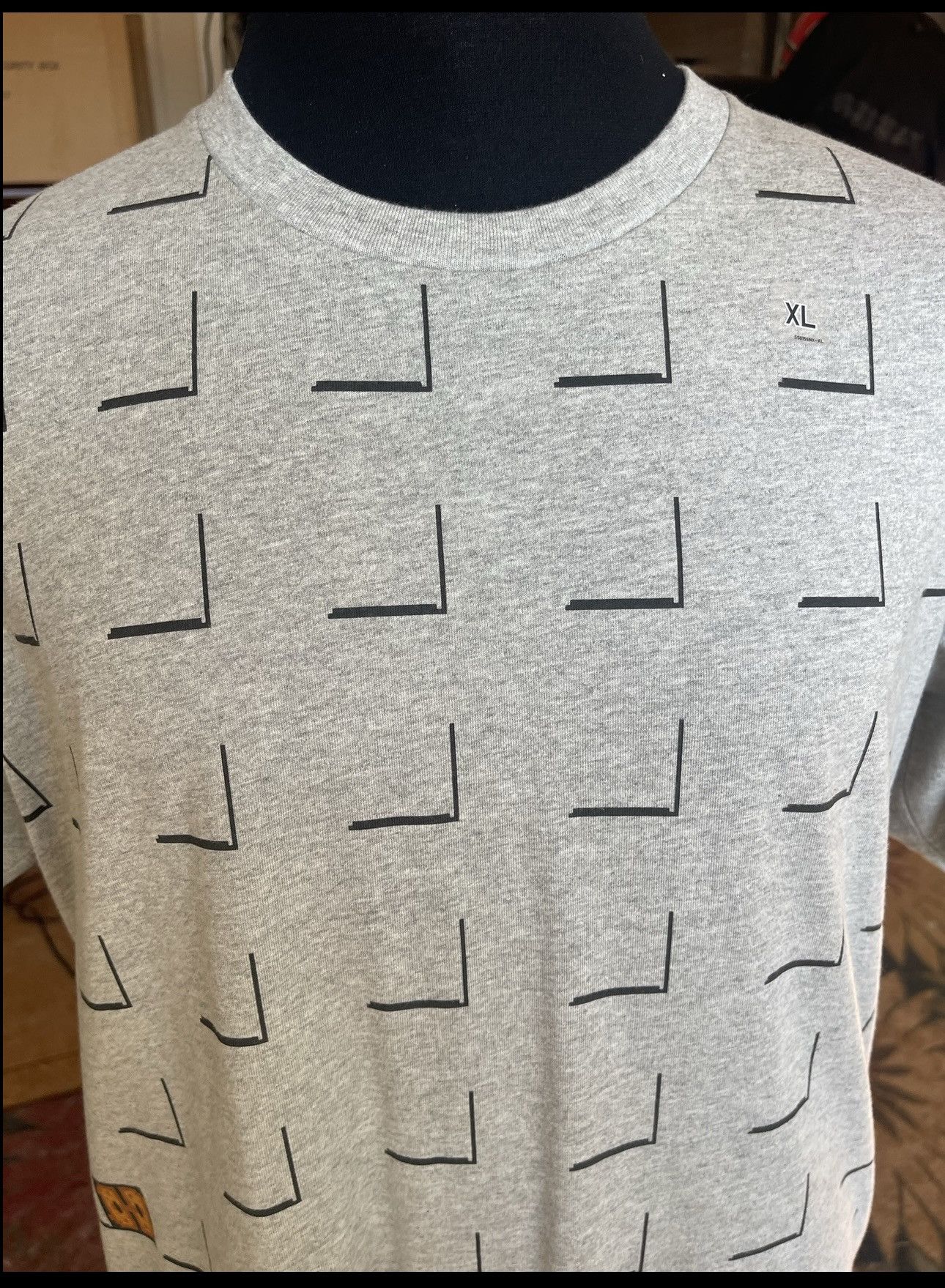 Uniqlo New Uniqlo The Game Classic Pixels T-Shirt Gray Men's XL Size US XL / EU 56 / 4 - 3 Thumbnail
