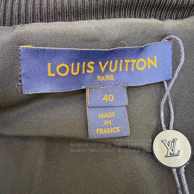 Louis Vuitton Louis Vuitton Full logo print jacket Size S / US 4 / IT 40 - 7 Thumbnail