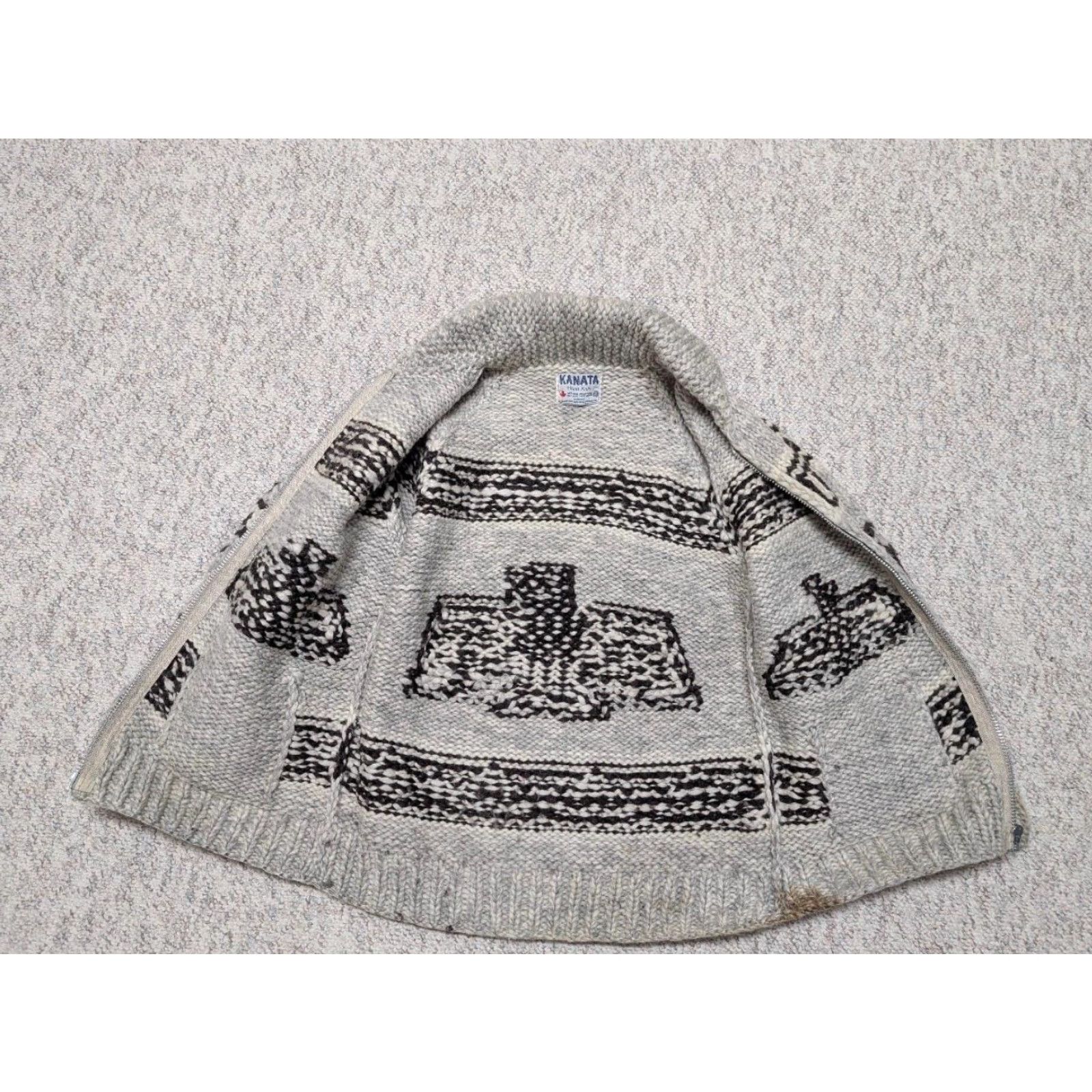Vintage VINTAGE Kanata Cardigan Sweater S Mens Gray/Brown Wool Kangaroo Full Zip Stay warm 90s Eagle Thunderbird? Size US S / EU 44-46 / 1 - 3 Thumbnail