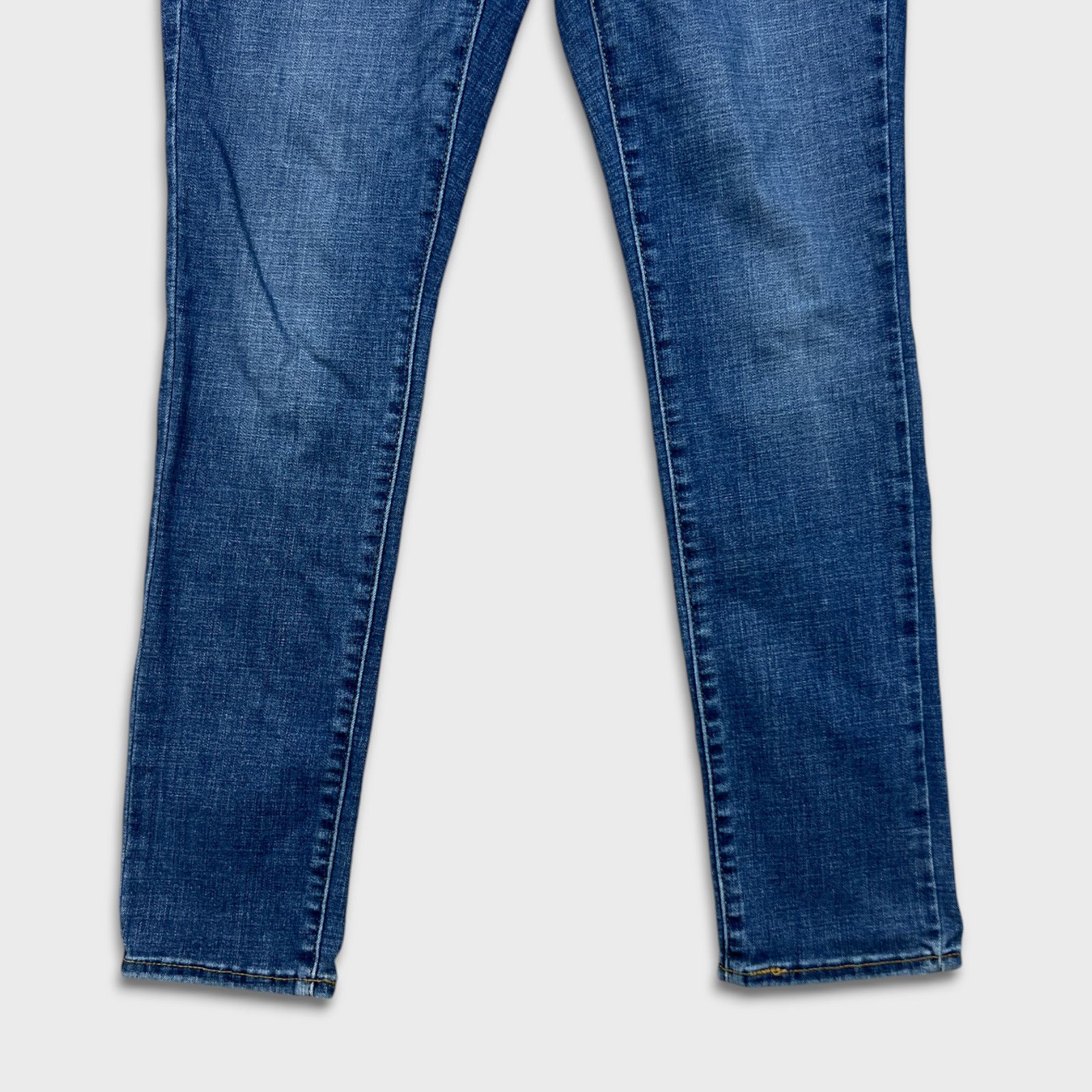 Levi's × Vintage Levi's 311 Jeans sz 30 Shaping Skinny Medium Wash Denim Pant Size 30" / US 8 / IT 44 - 4 Thumbnail