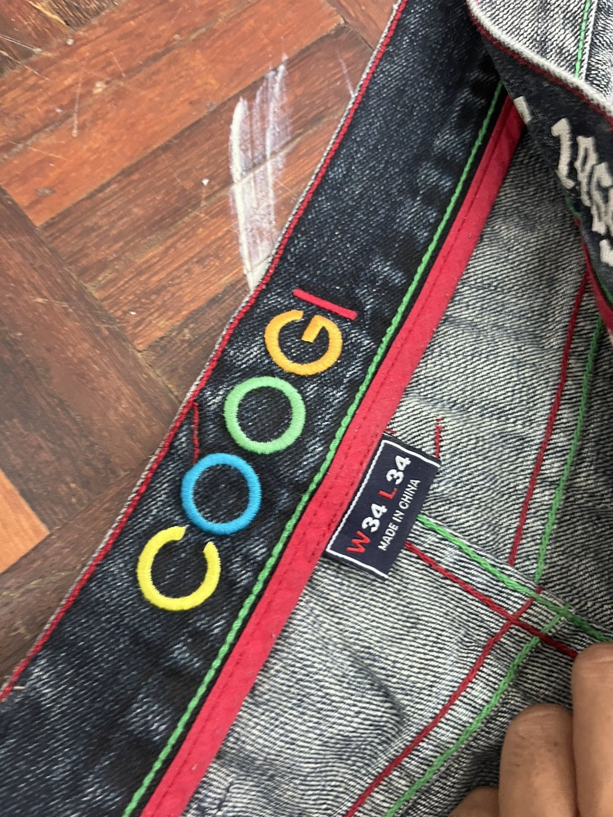 Coogi 🔥Coogi Tribal Multicolour Embroidered Cropped Jeans Size US 35 - 8 Thumbnail
