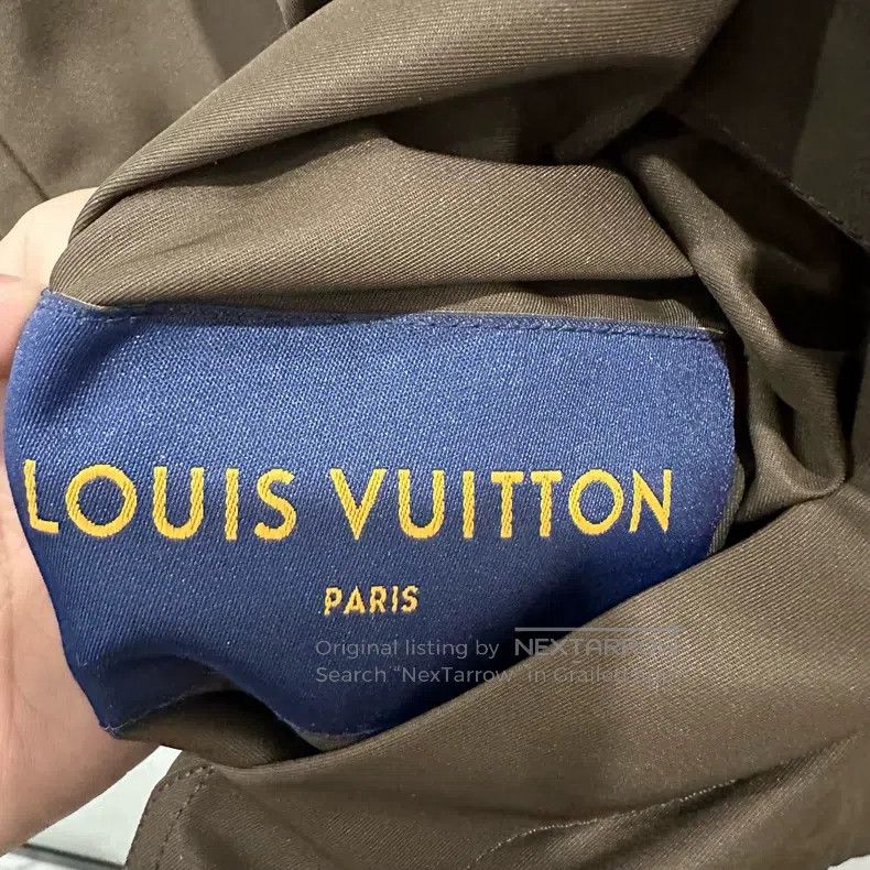 Louis Vuitton Louis Vuitton Pin full logo double-sided wear assault jack Size US M / EU 48-50 / 2 - 4 Thumbnail