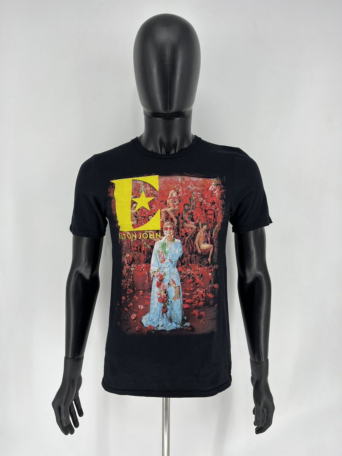 Band Tees Vintage Elton John Rocket Man Promo T-shirt Size S Size US S / EU 44-46 / 1 - 2 Thumbnail