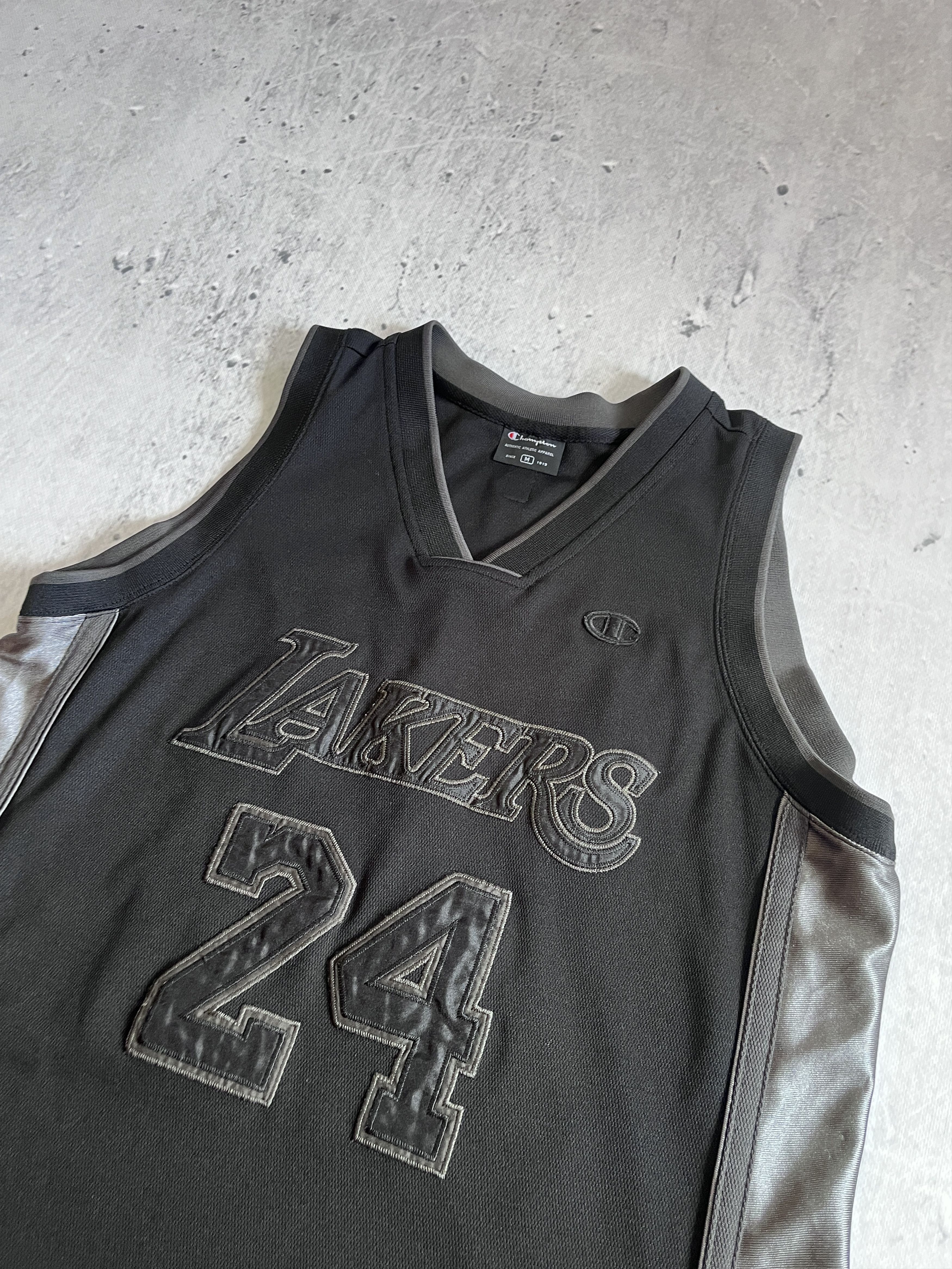 Champion CHAMPION LOS ANGELES LAKERS KOBE BRYANT RARE BLACK JERSEY Size US M / EU 48-50 / 2 - 4 Thumbnail