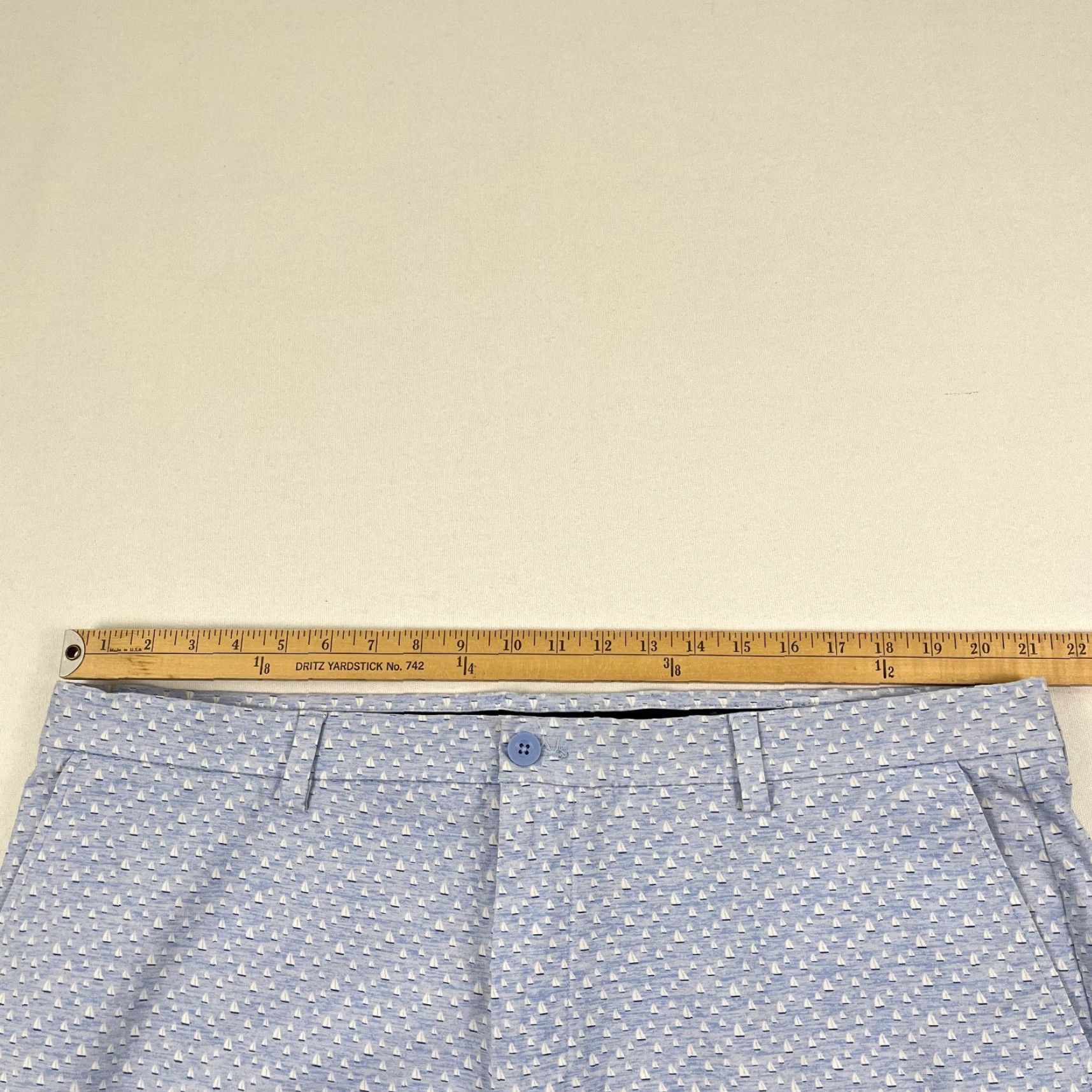 Vineyard Vines Vineyard Vines Performance Shorts Lot x 2 Mens Sz 42 / 8.5" Blue Nautical Preppy Shirt? Size US 42 / EU 58 - 3 Thumbnail