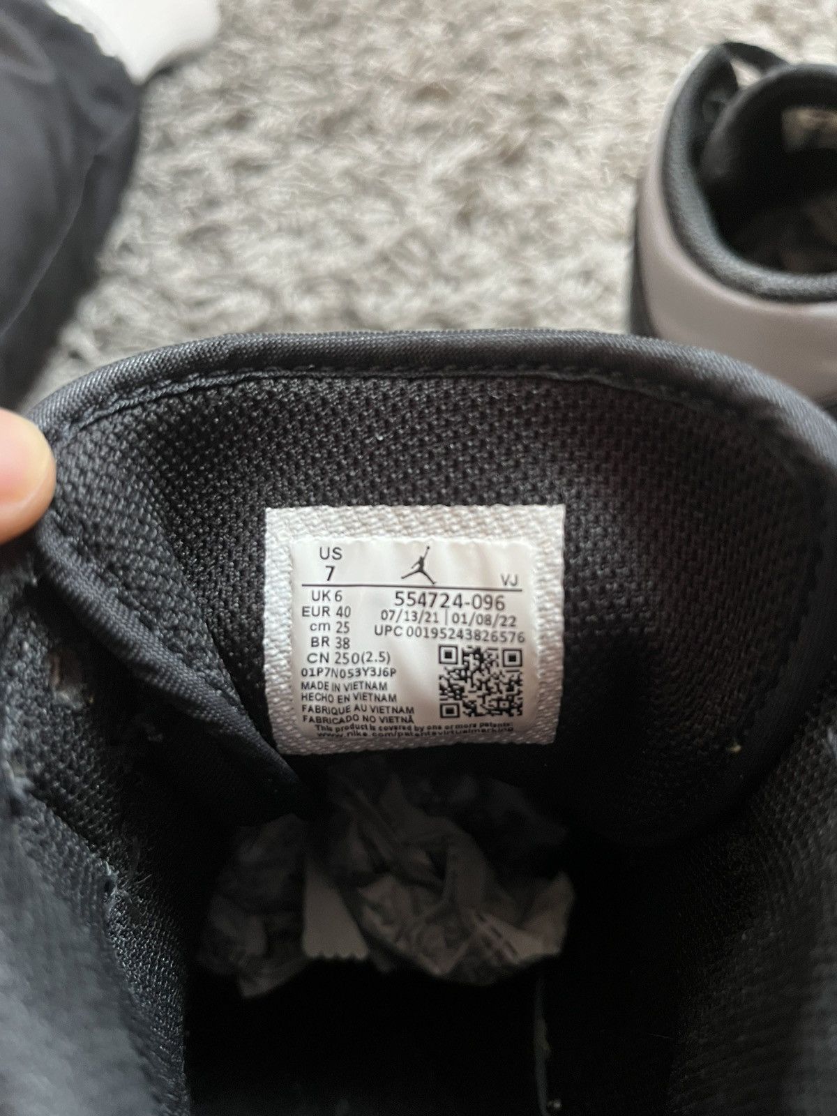 Nike Nike Air Jordan 1 Mid "Shadow" Black Grey 2022 Size US 8.5 / EU 41-42 - 7 Thumbnail