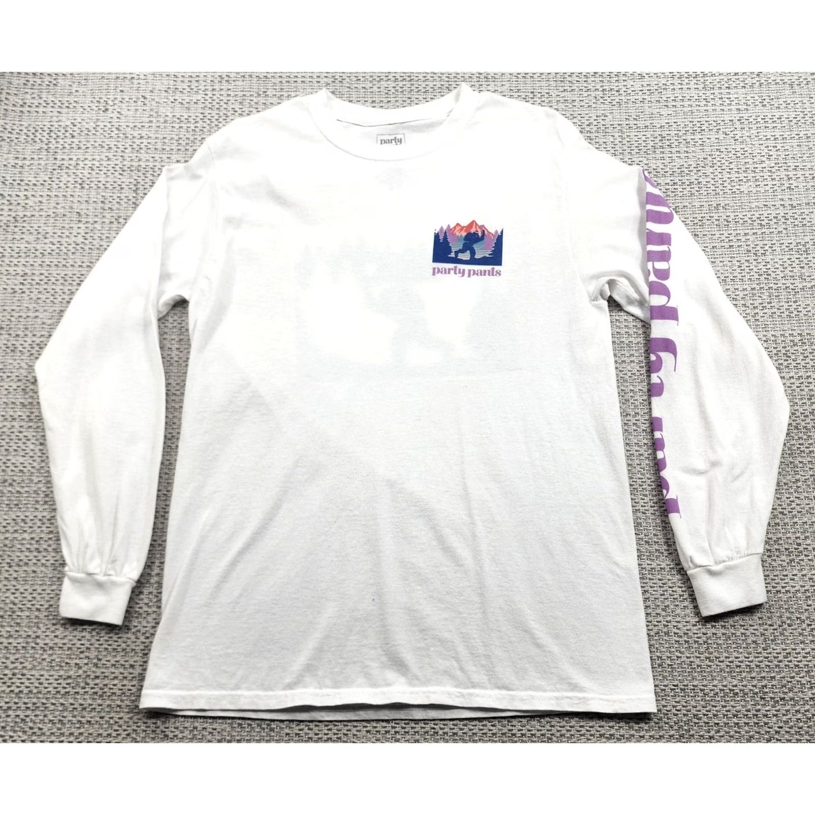 Vintage Party Pants Shirt Mens Long Sleeve White Graphic Bigfoot Sasquatch Tee Size US M / EU 48-50 / 2 - 3 Thumbnail