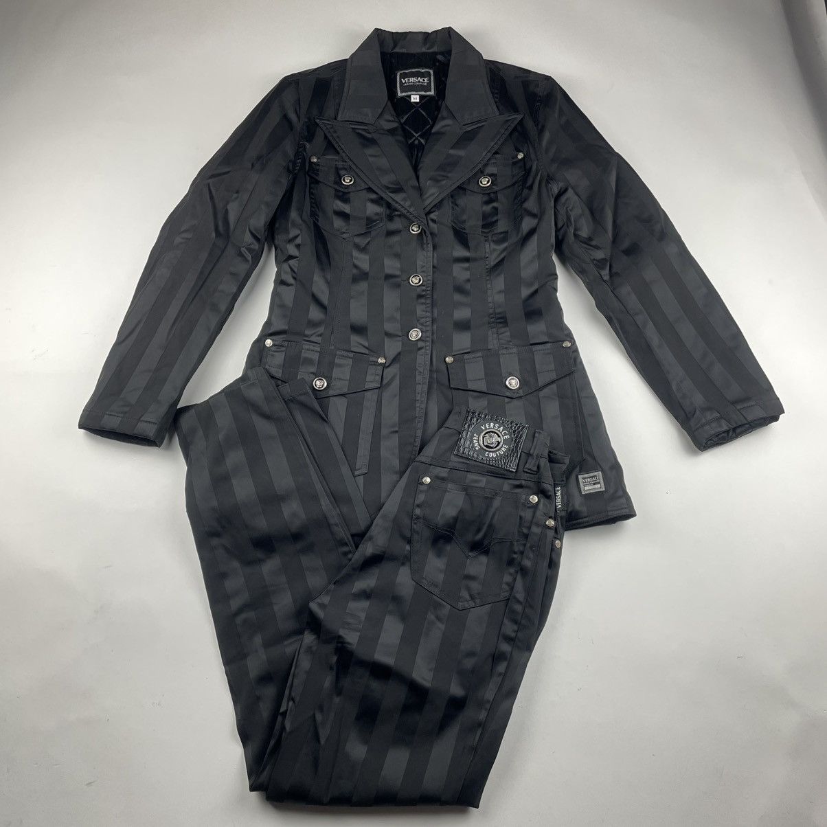 Versace × Versace Jeans Couture VINTAGE VERSACE JEANS COUTURE BLAZER JACKET & PANTS SET Size M / US 6-8 / IT 42-44 - 1 Thumbnail