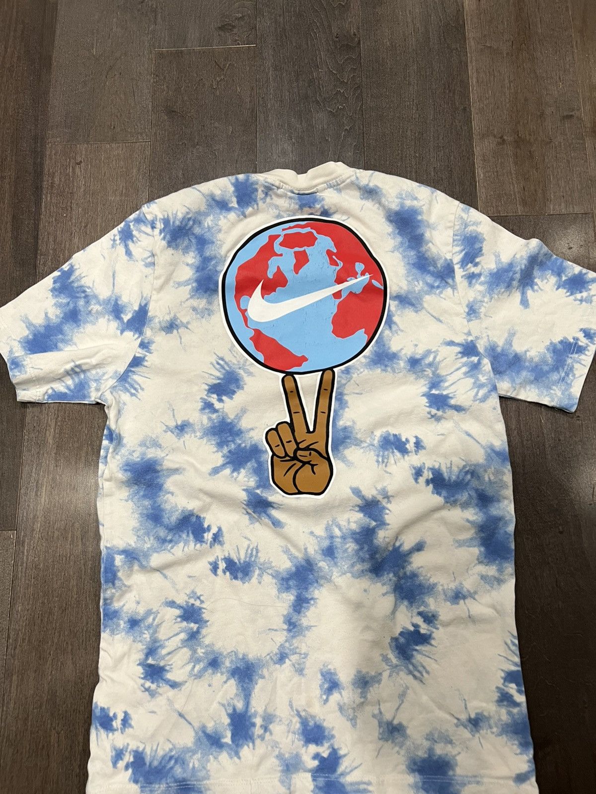 Nike Nike Tie-Dye Just Do It T-Shirt Globe Peace Graphic Size US S / EU 44-46 / 1 - 2 Thumbnail