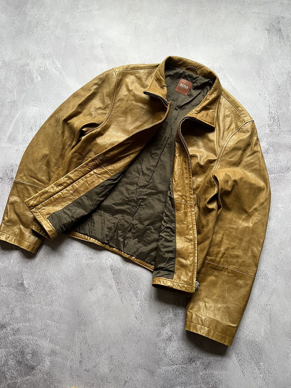 Hugo Boss × Vintage Hugo Boss Leather Bomber Jacket Size M Size US M / EU 48-50 / 2 - 5 Thumbnail
