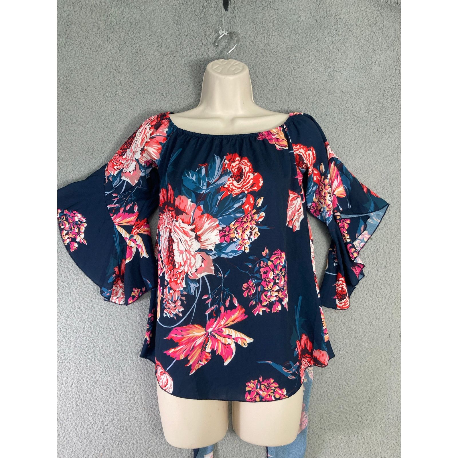 Other Women's Off Shoulder Floral Bell Sleeve Blouse Size S Size S / US 4 / IT 40 - 3 Thumbnail