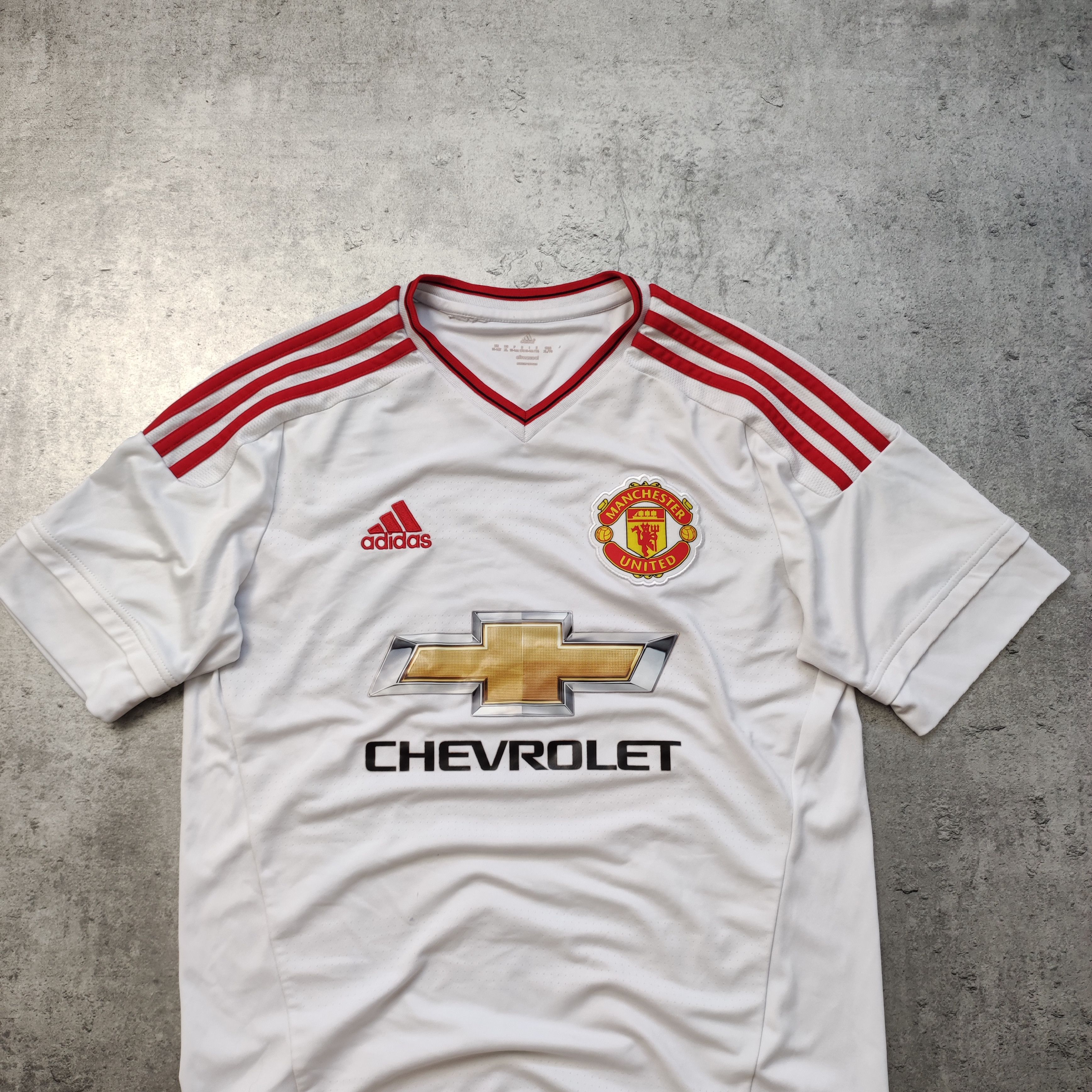 Other Manchester United x Adidas 2015/16 Away Football Jersey Size US S / EU 44-46 / 1 - 3 Thumbnail