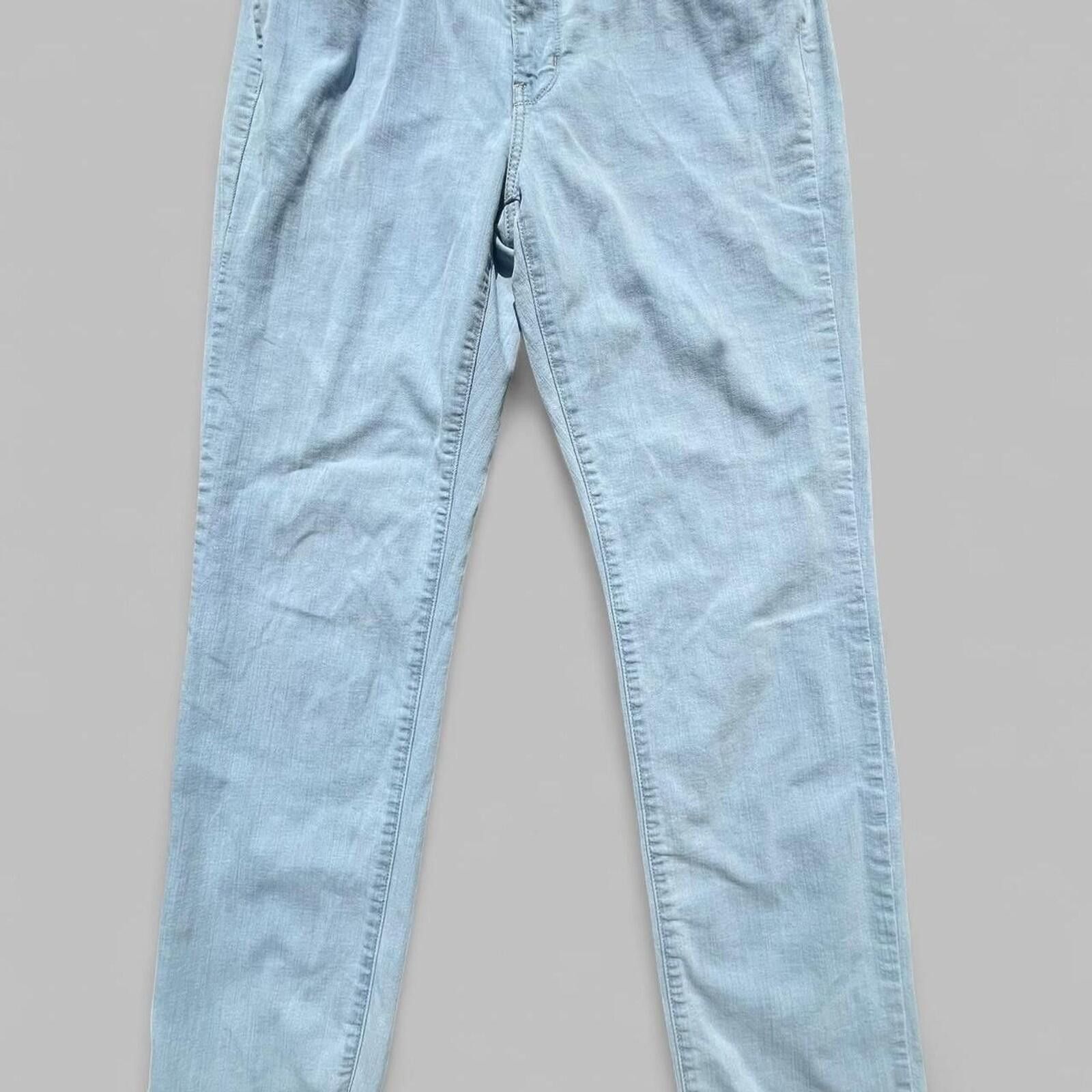 Levi's Levis Womens 10 Straight Fit Jeans Light Wash Stretch 30x30 Size 30" / US 8 / IT 44 - 1 Thumbnail