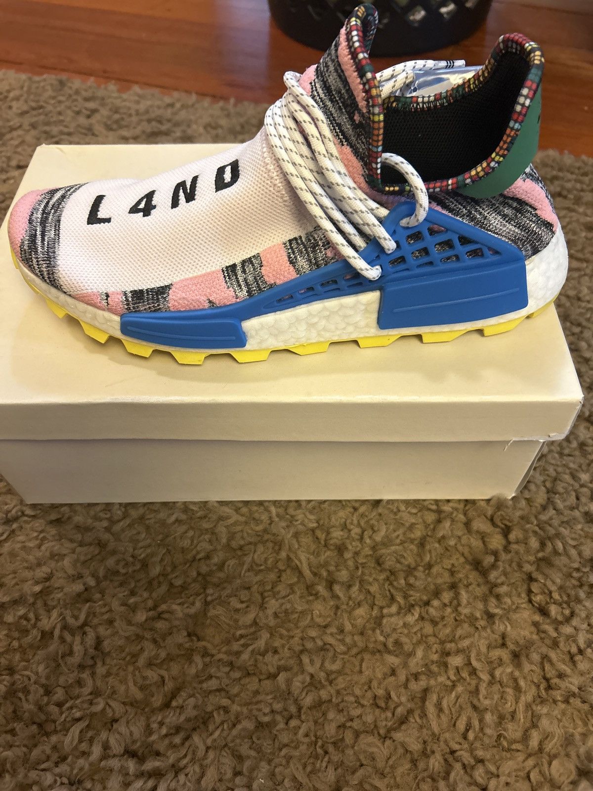 Adidas × Pharrell Adidas Pharrell Human Race NMD Size US 10 / EU 43 - 4 Thumbnail