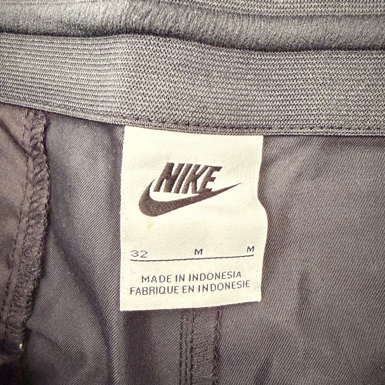 Nike Nike Essentials Black Tapered Leg Cropped Pants Sz 32 Size US 32 / EU 48 - 5 Thumbnail