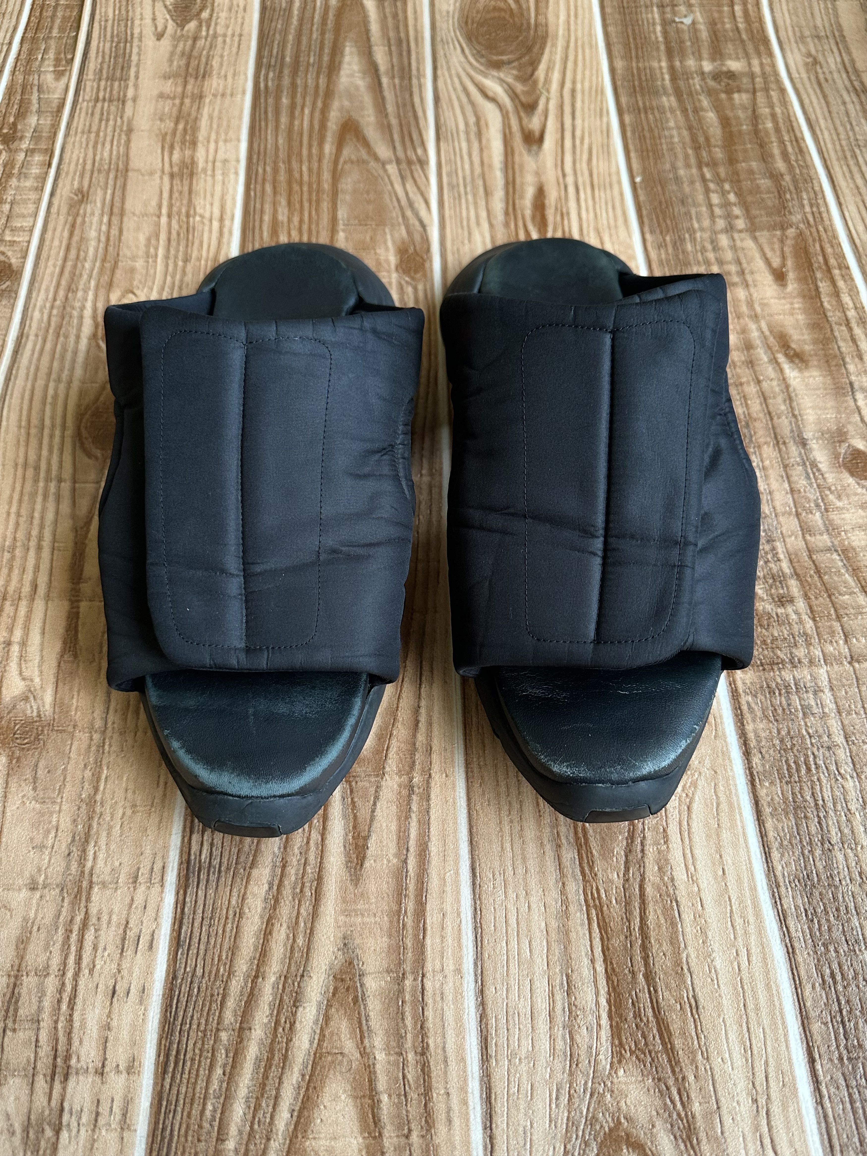 Rick owens co-signed adidas horseshoe slippers