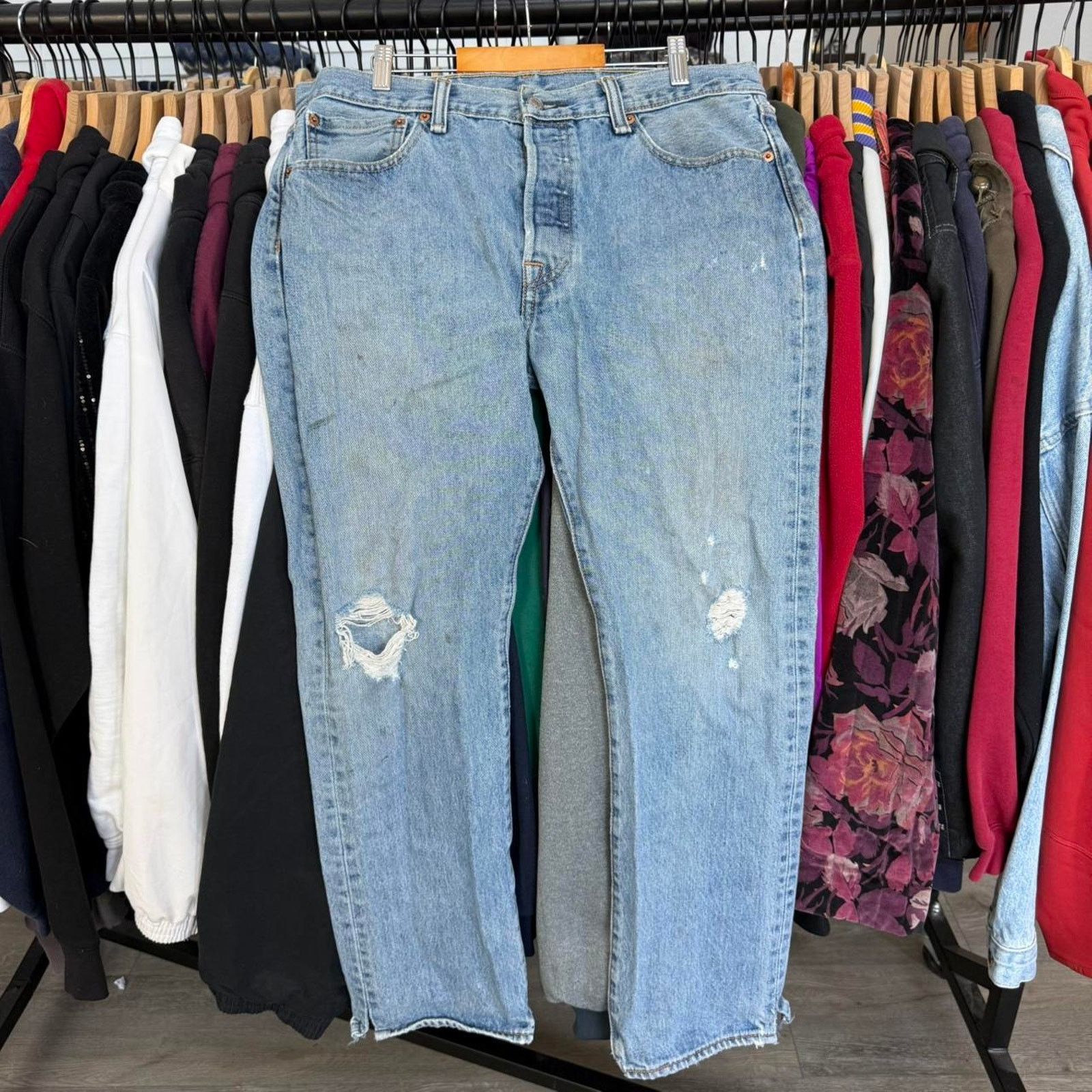 Levi's Vintage 80s or 90s Levis 501 Jeans Perfectly Distressed Size US 34 / EU 50 - 5 Thumbnail