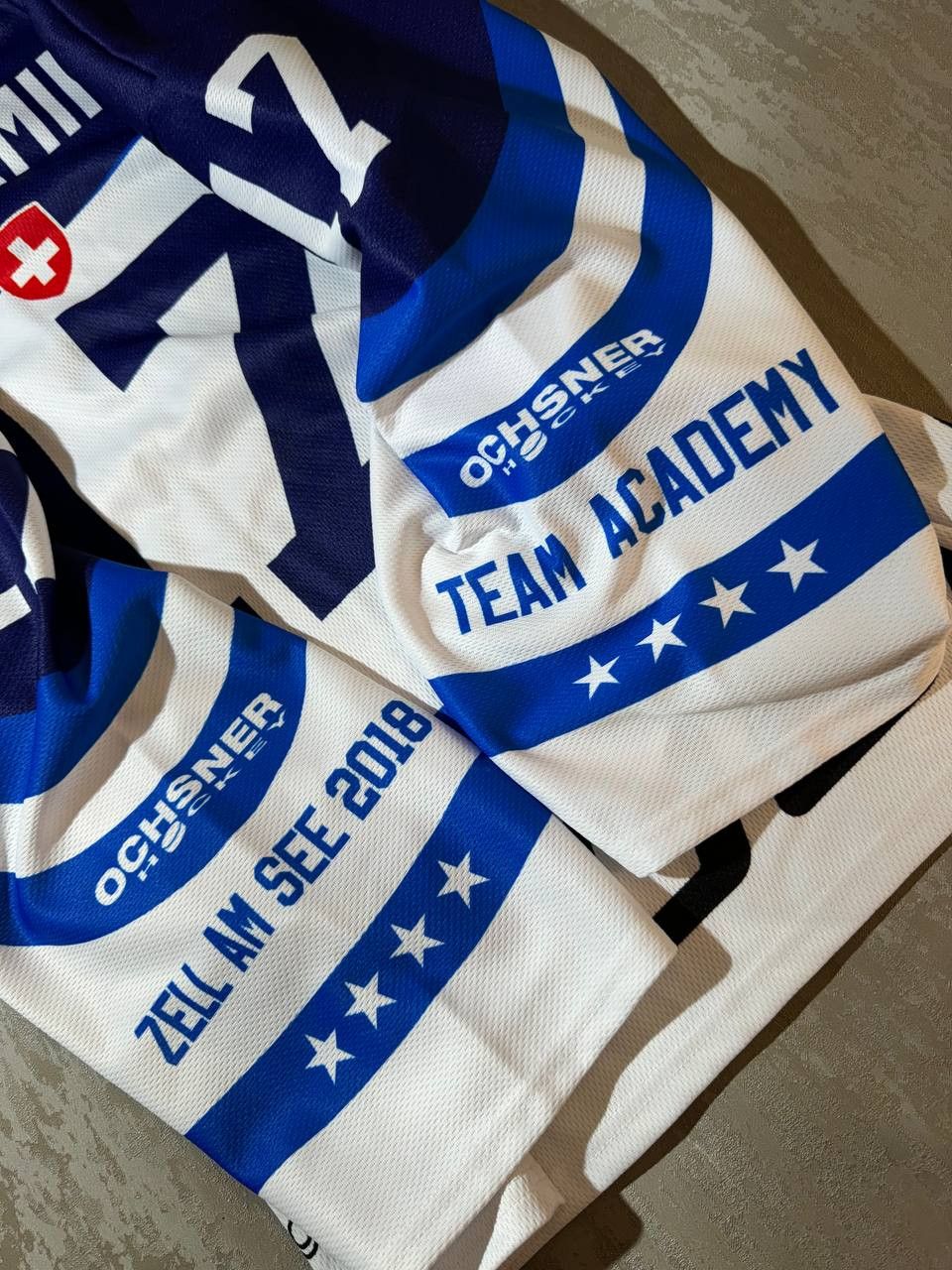 NHL Ochsner Ice Hockey Academy #17 SALAMIN Swiss Jersey Size L Size US L / EU 52-54 / 3 - 10 Thumbnail