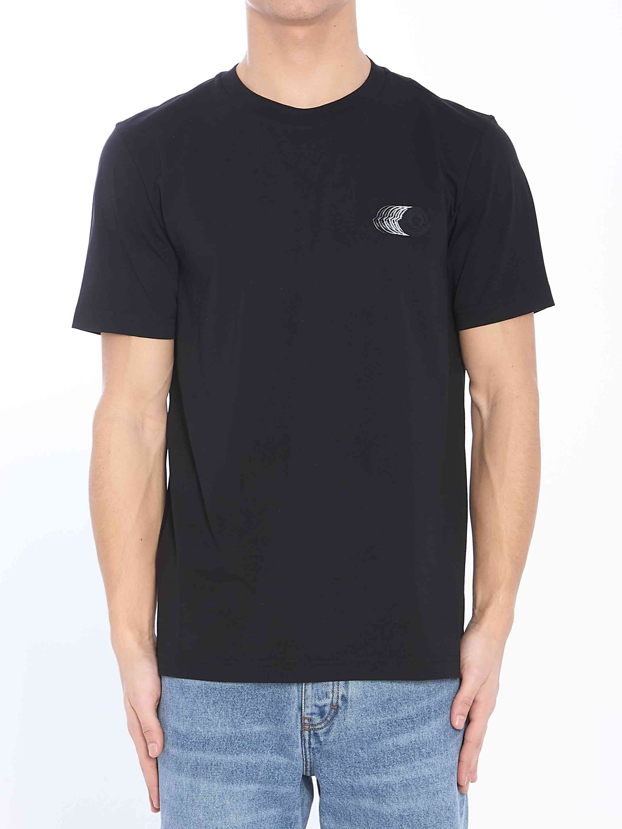 T-shirt with gradient patch