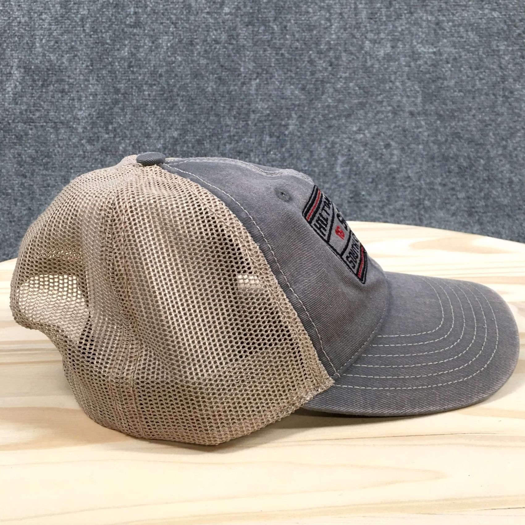 Vintage Fahrenheit Hilton Head South Carolina Trucker Hat Gray OS Unisex Curved Brim Size ONE SIZE - 6 Thumbnail