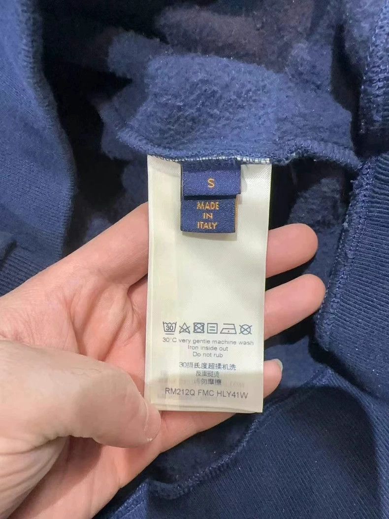 Louis Vuitton Louis Vuitton Navy Blue Sweatshirt for Sale -2505 Size US S / EU 44-46 / 1 - 6 Thumbnail
