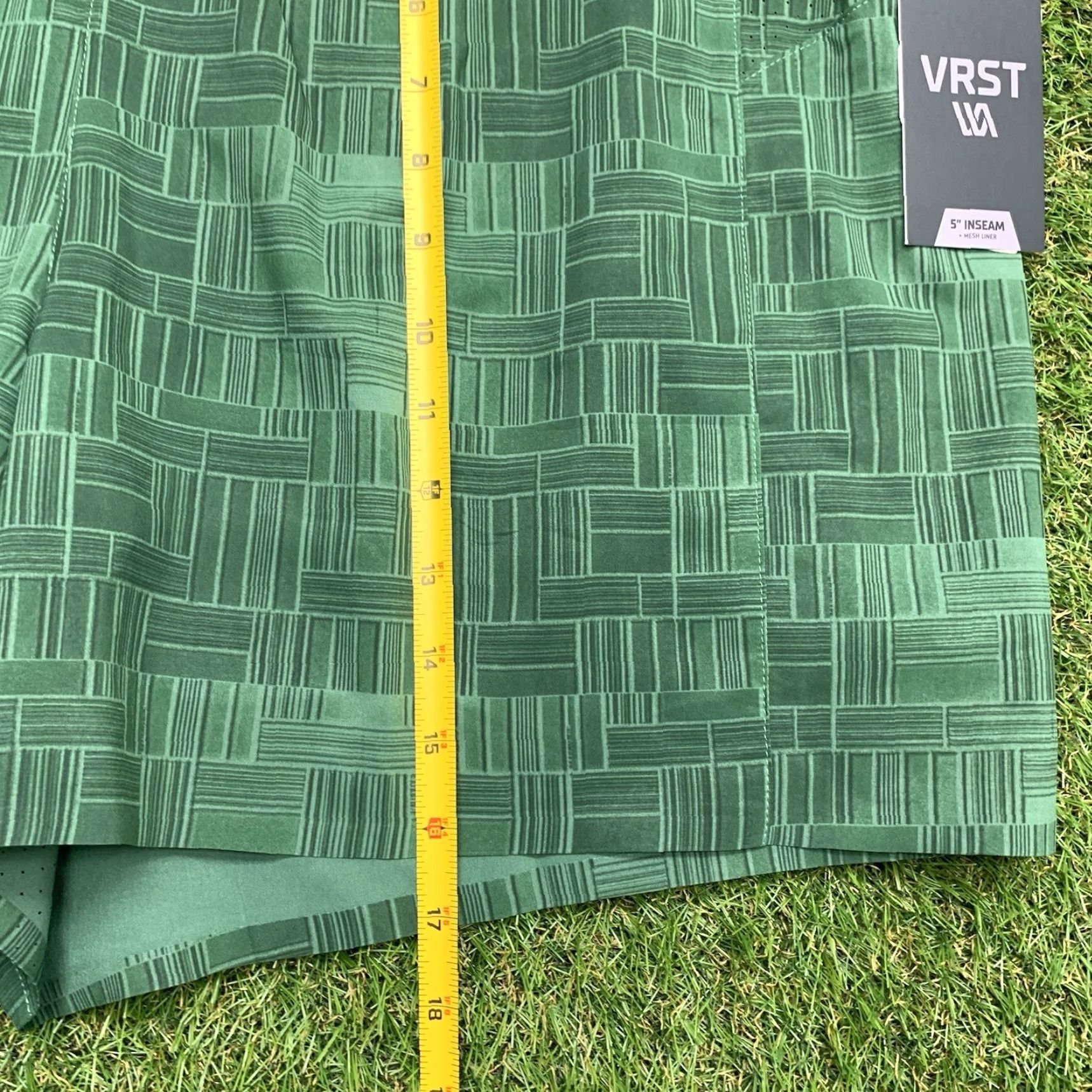Vintage VRST Accelerate Run Shorts Mens 2XL Green Lined Athletic Workout Performance NEW Shorts Mens 2XL Green Athletic VRST Accelerate Run Size US 39 - 6 Thumbnail