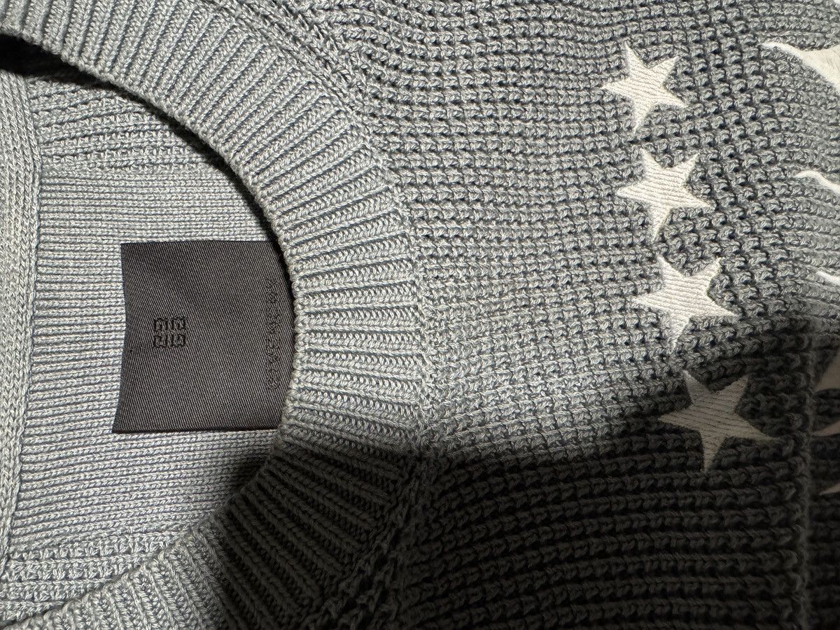 Givenchy GIVENCHY Logo-embroidered Waffle-Knit Jumper Crewneck Size US S / EU 44-46 / 1 - 4 Thumbnail
