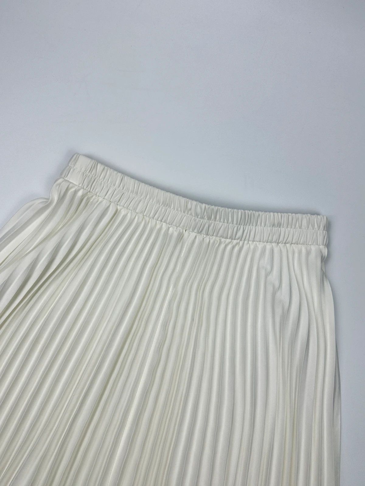 plein sud Plein Sud 00’s White Long Pleats Skirt Size 26" / US 2 / IT 38 - 9 Thumbnail