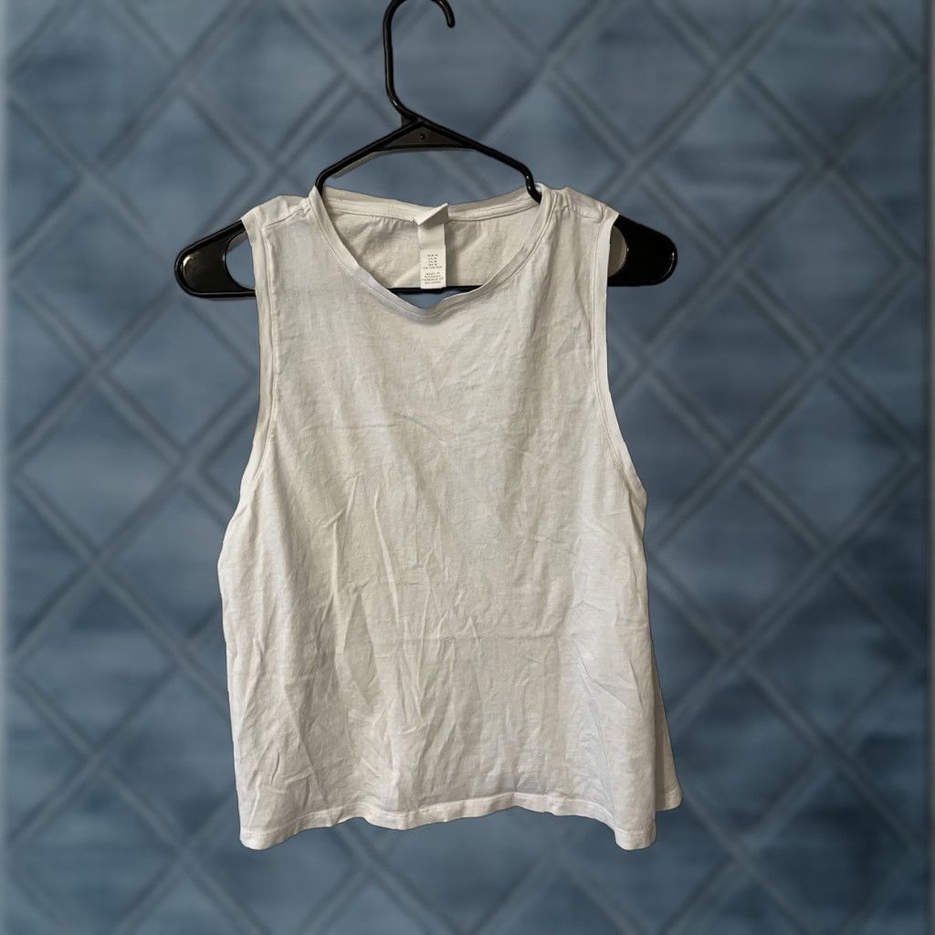 H&M VINTAGE H&M Tank Top Women Medium White Solid Sleeveless Cotton Modal Fitness Comfort Size M / US 6-8 / IT 42-44 - 1 Thumbnail