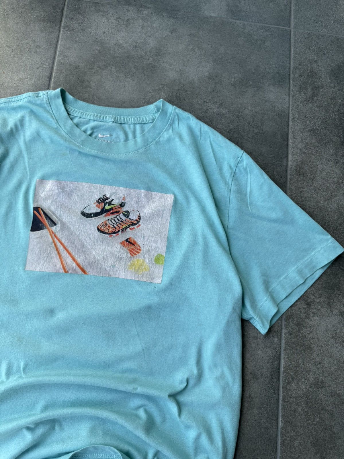 Nike Nike Vintage T Shirt big logo center swoosh Size US L / EU 52-54 / 3 - 2 Thumbnail