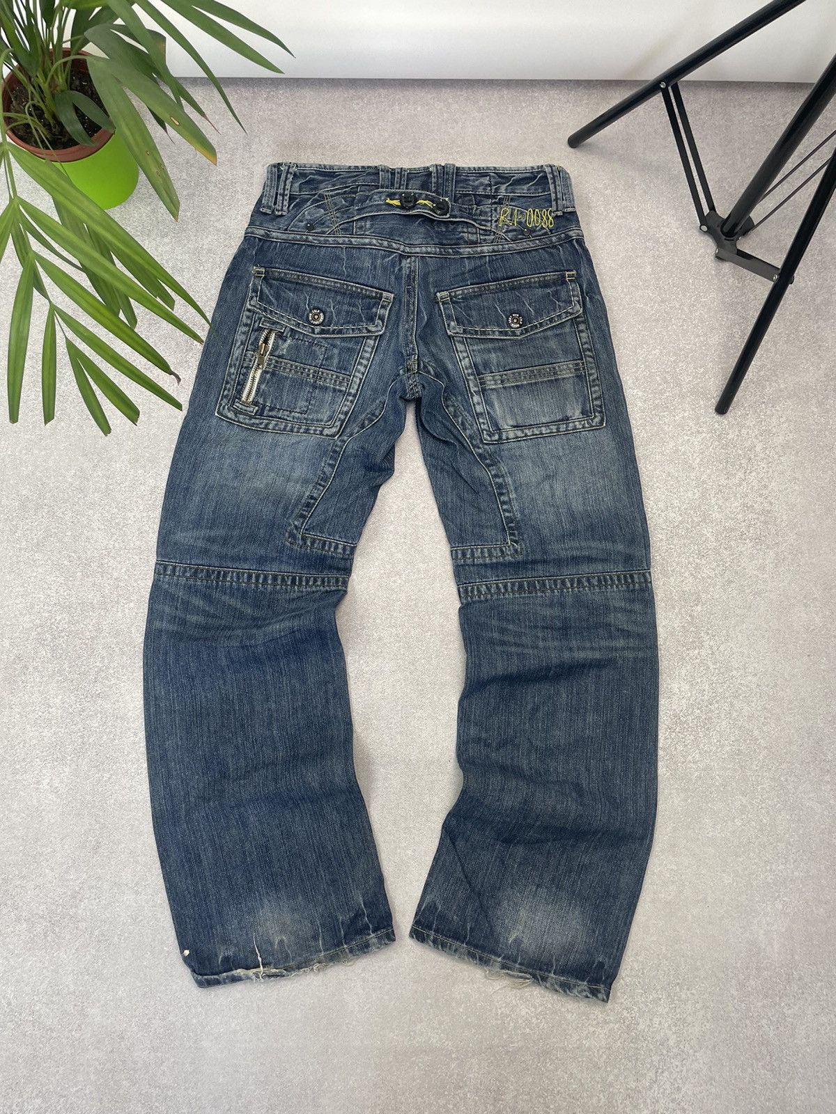 Vintage Jeans Dirty Pants faded crash denim thrashed y2k distressed Size US 30 / EU 46 - 2 Thumbnail