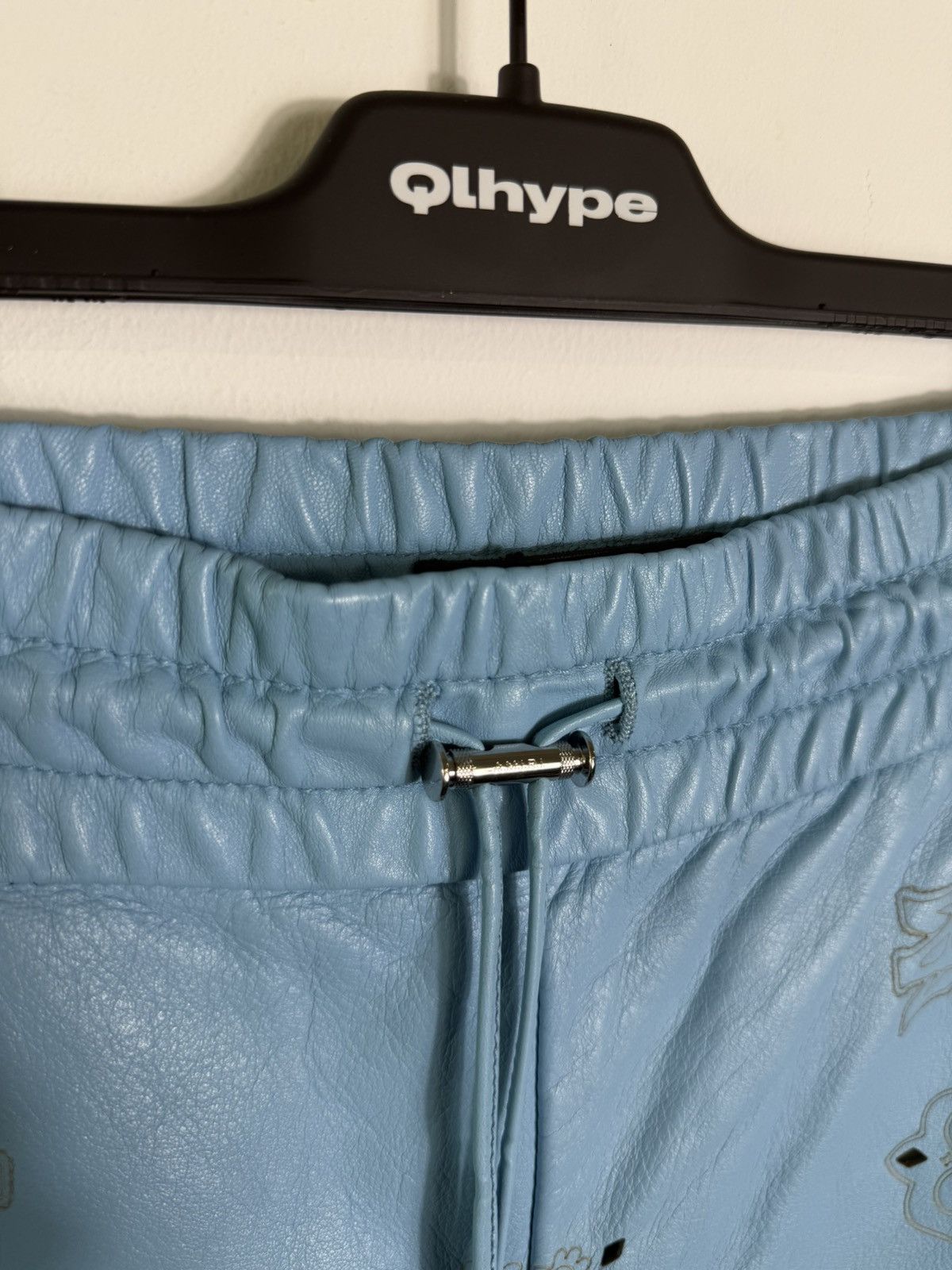 Amiri AMIRI Bandana Laser-Cut Leather Shorts in Sky Blue Size US 34 / EU 50 - 3 Thumbnail