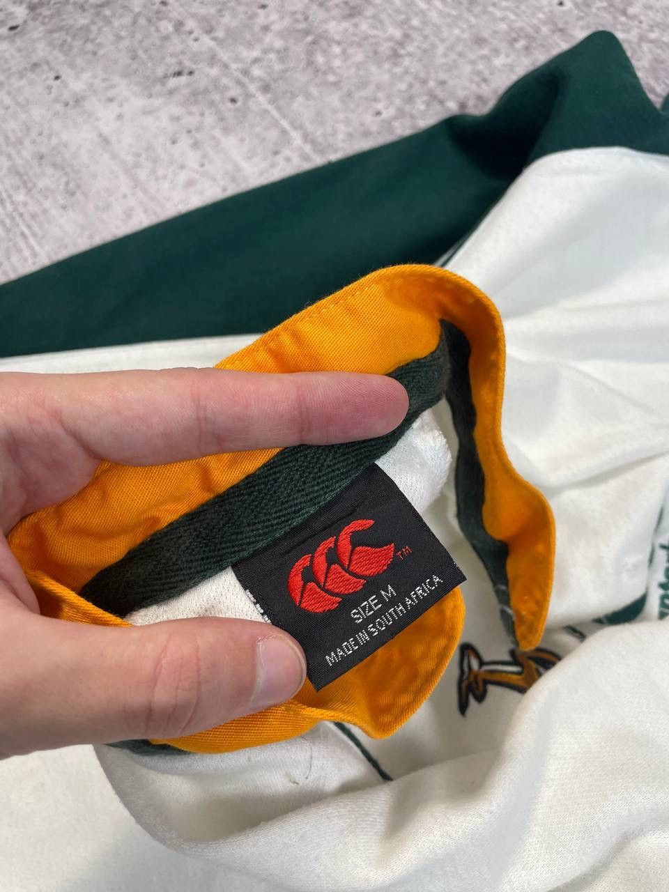 Canterbury of New Zealand Vintage Canterbury South Africa Rugby Jersey T-Shirt Y2K Size US M / EU 48-50 / 2 - 7 Thumbnail