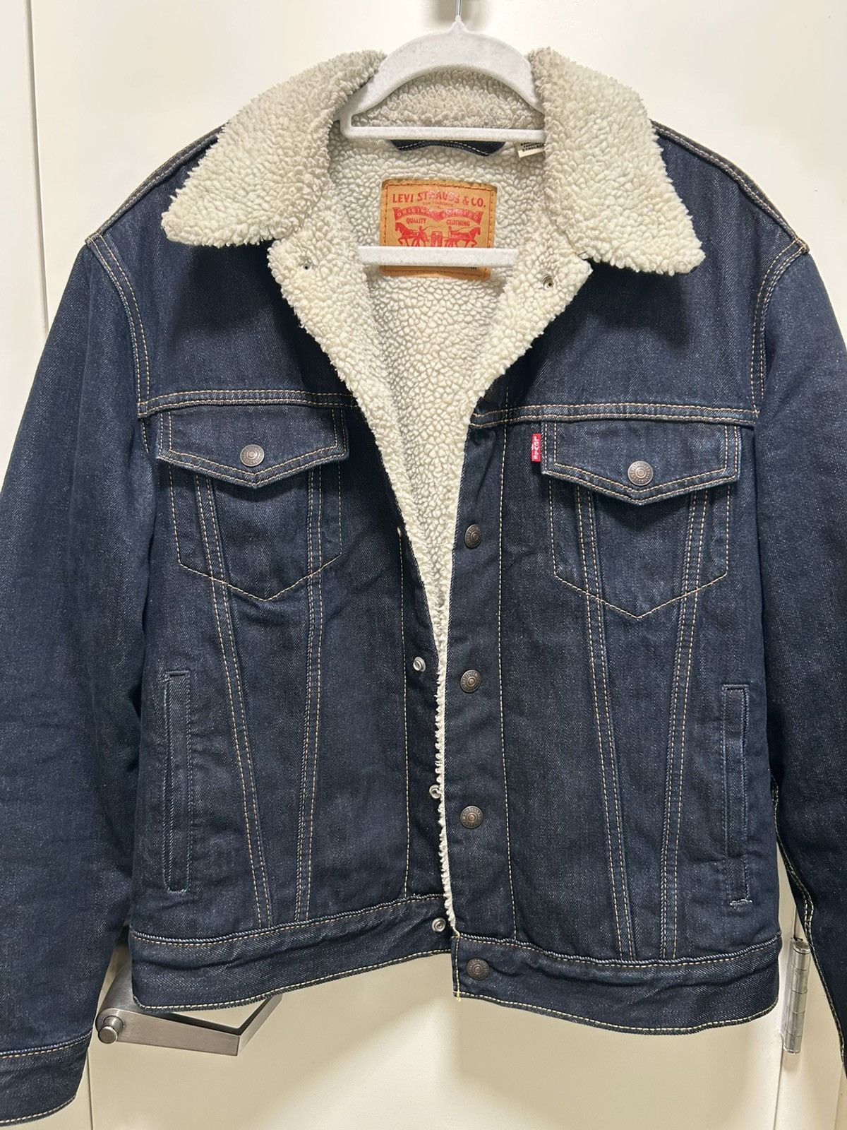Levi's Levi’s denim Sherpa trucker jacket Size US L / EU 52-54 / 3 - 1 Thumbnail